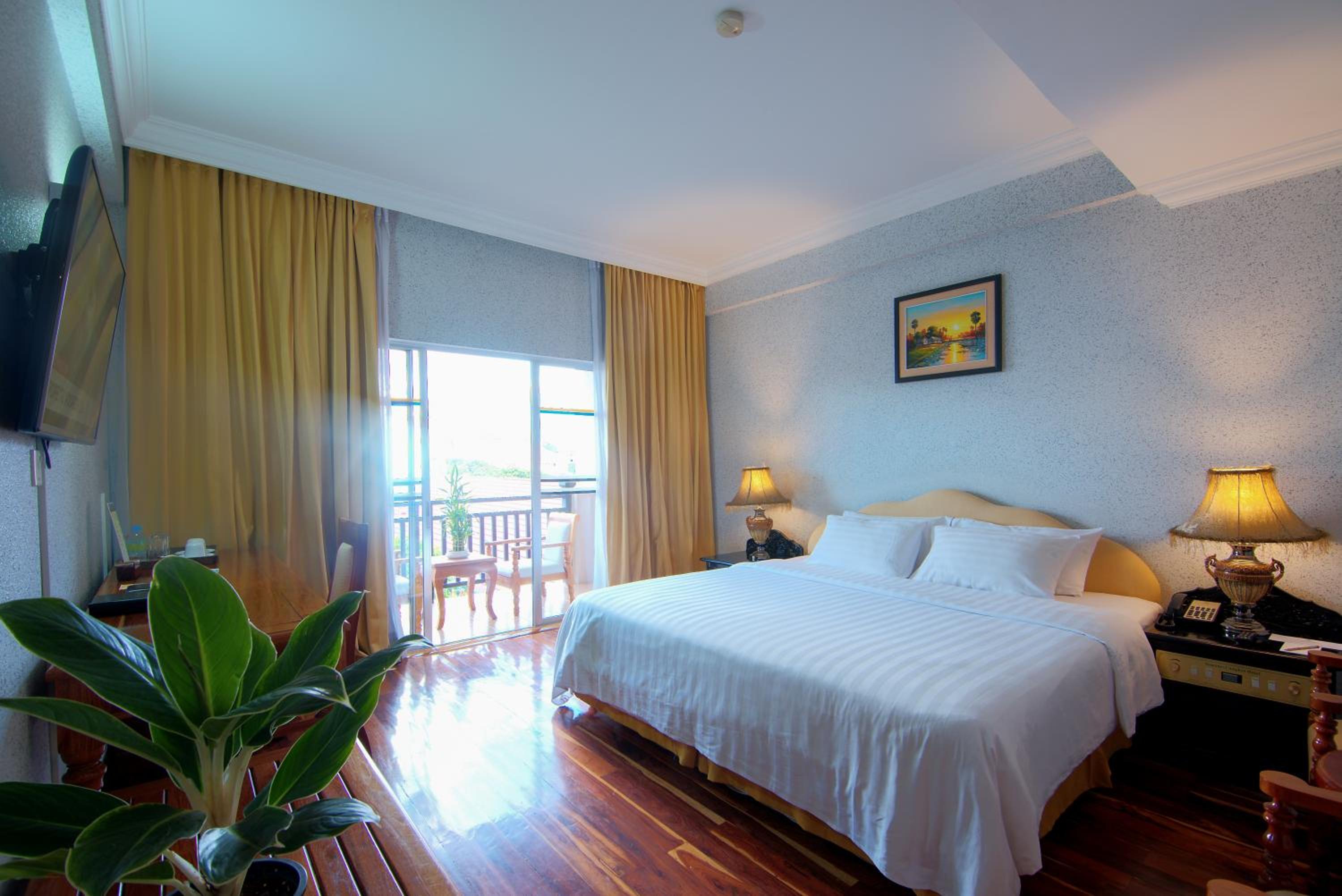 Somadevi Grand Suite - Photo 1