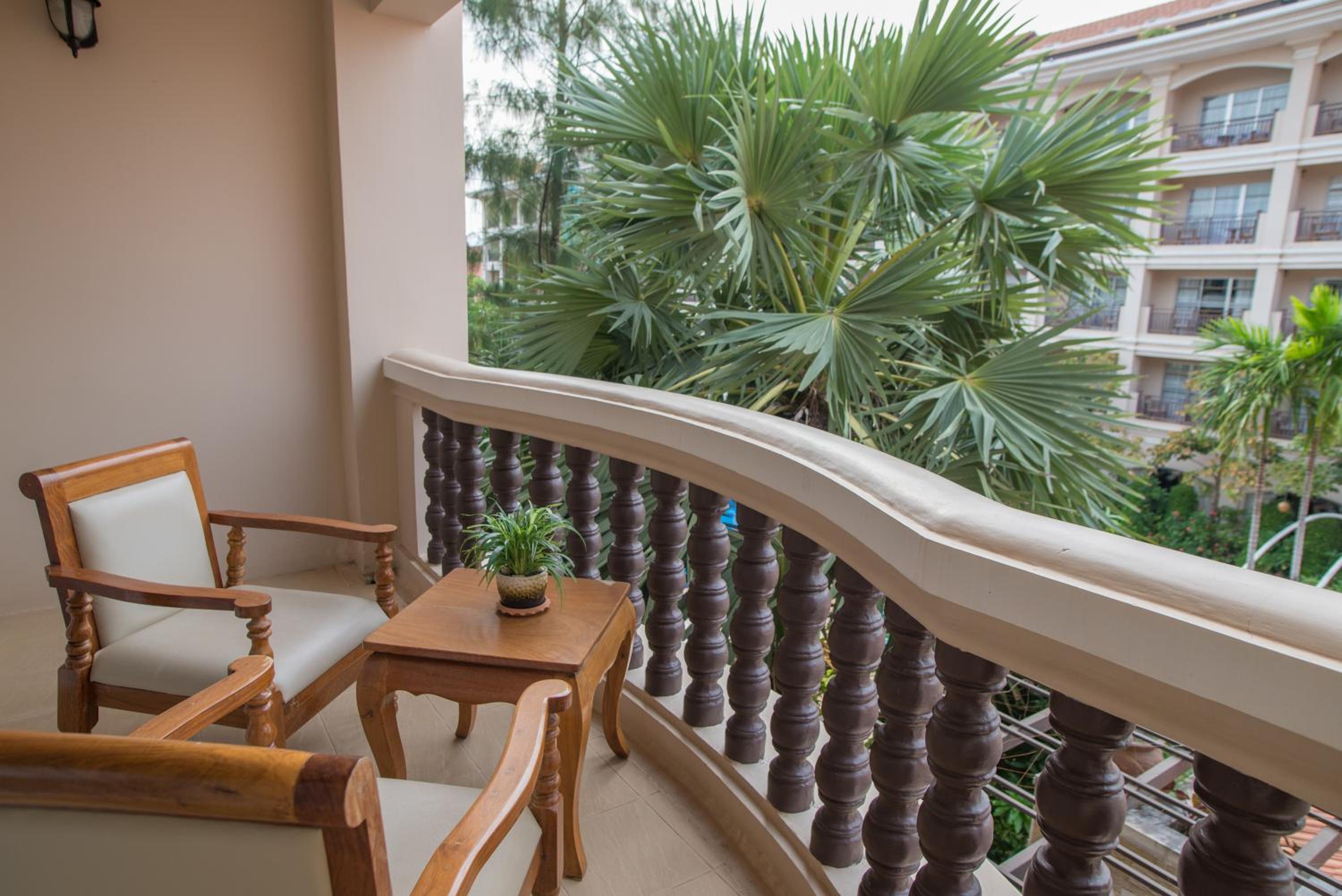 Superior Double City View Room - Photo 6