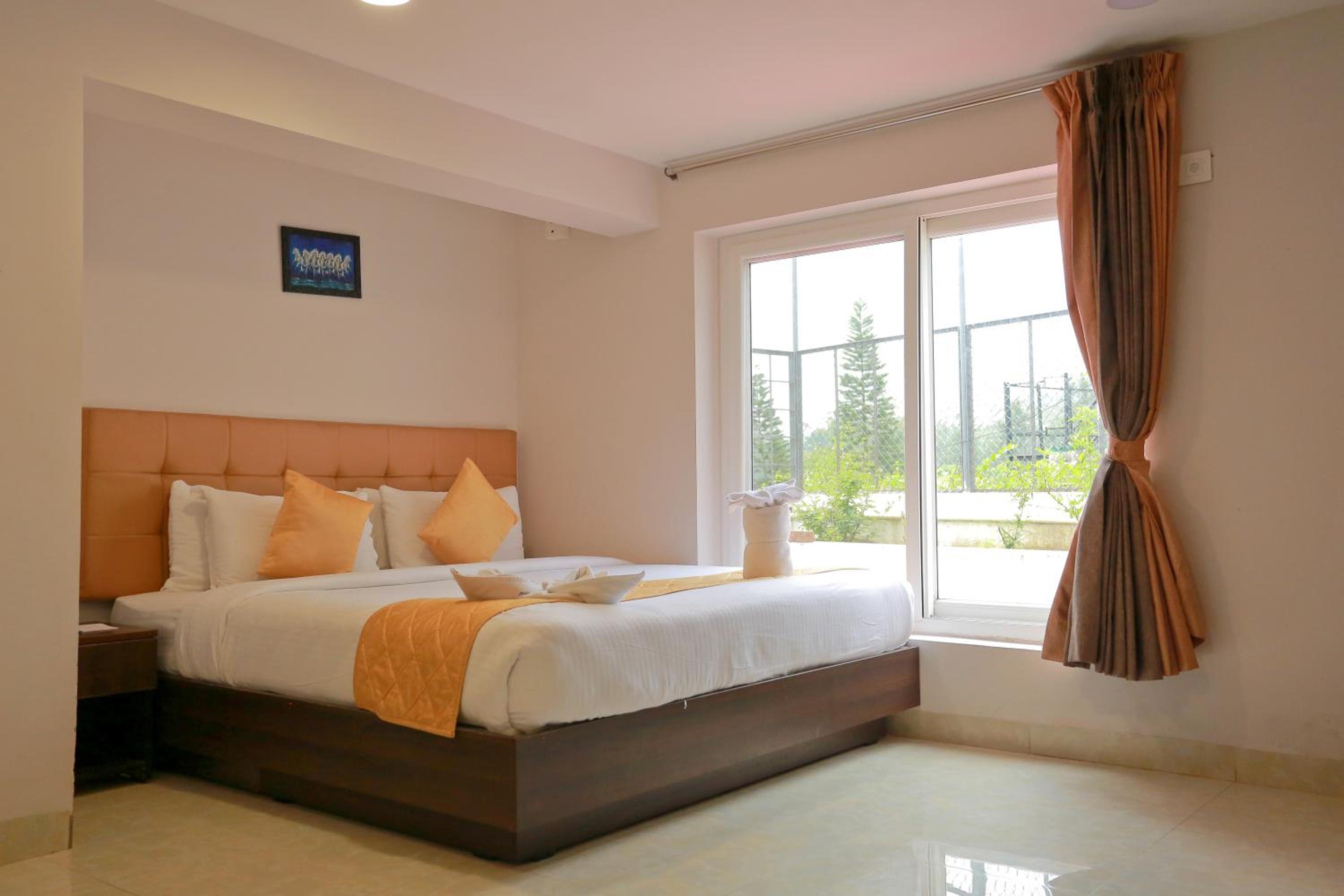 Standard  Room NON A/C - Photo 3
