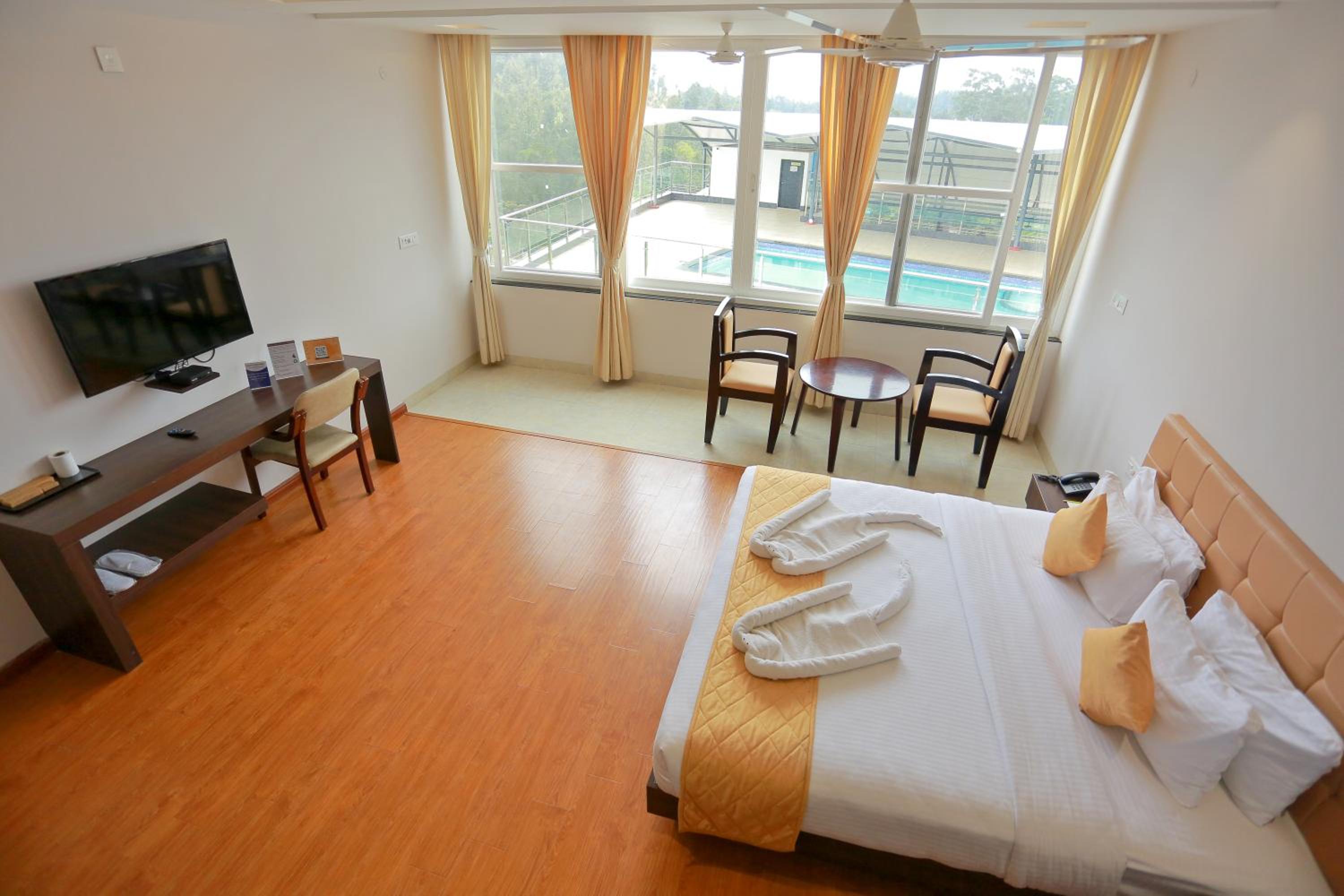 Deluxe Room Non A/C - Photo 6