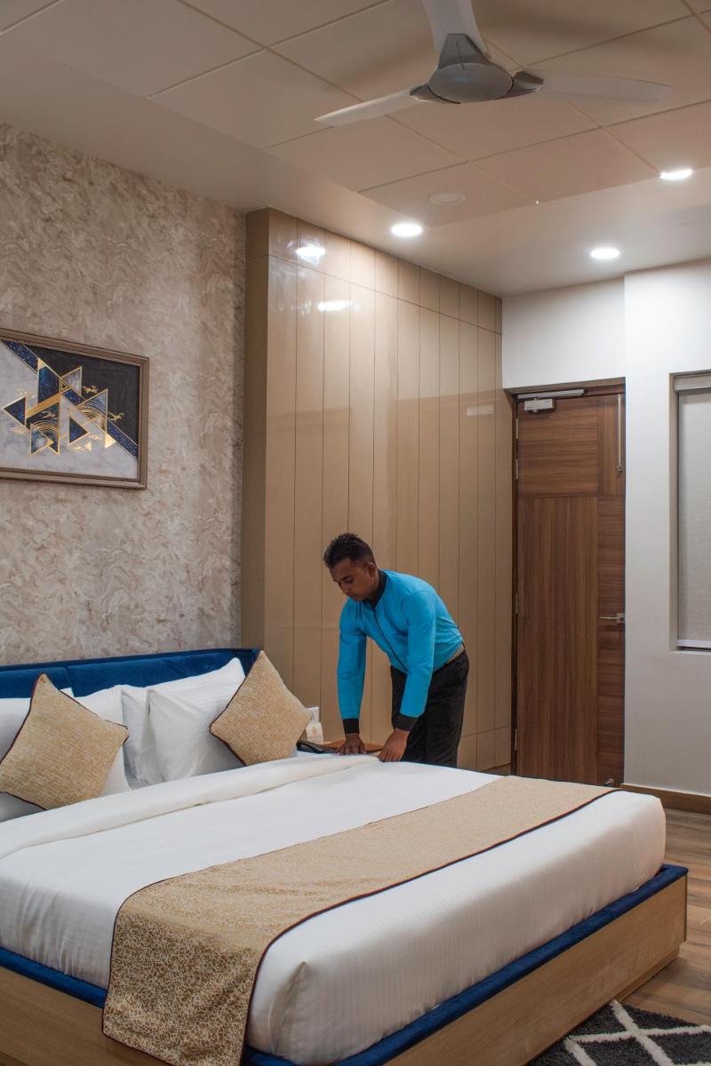 King Room with Balcony