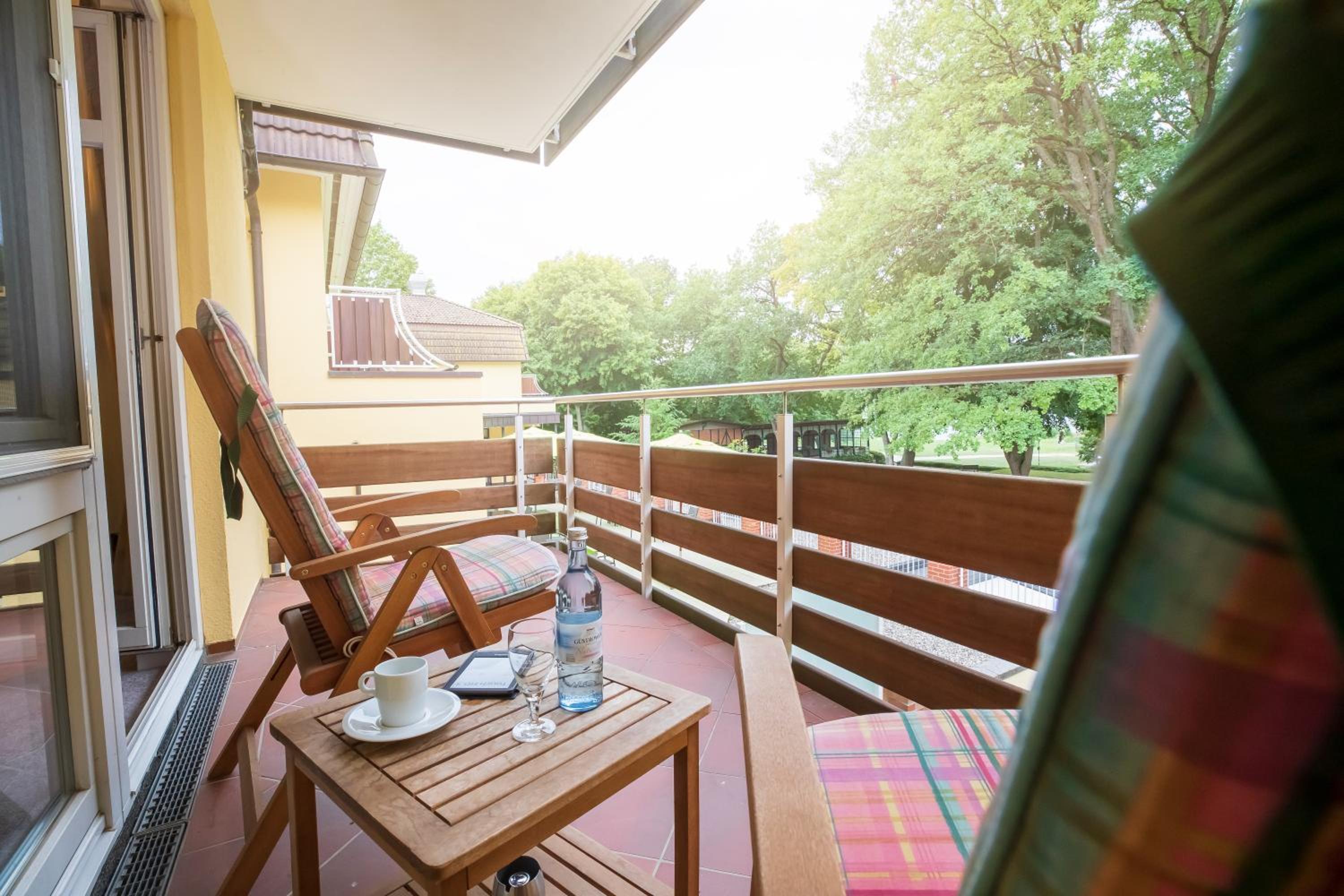 Doppelzimmer Seeseite mit Badewanne photo 3