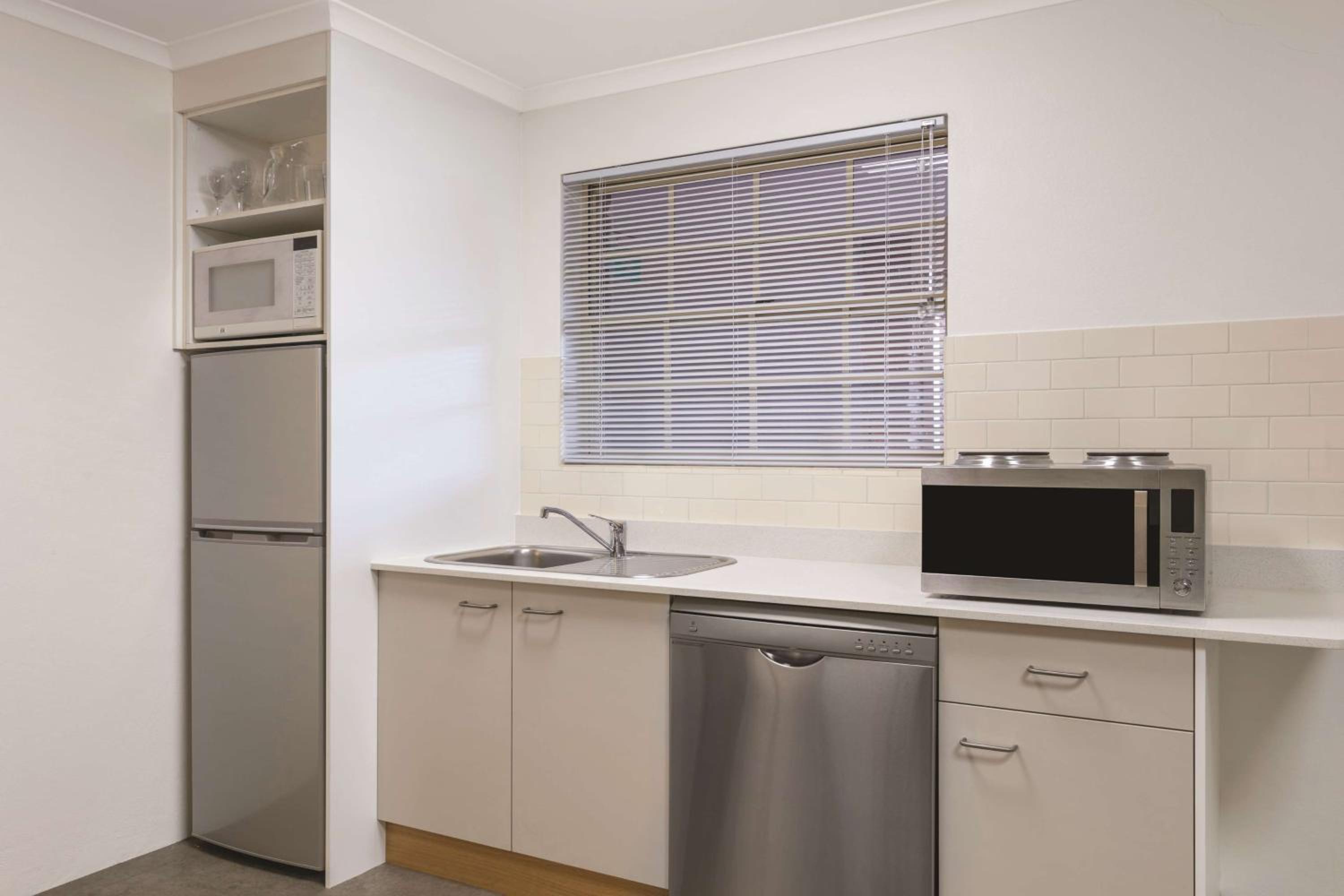One-Bedroom Apartment - Photo 5