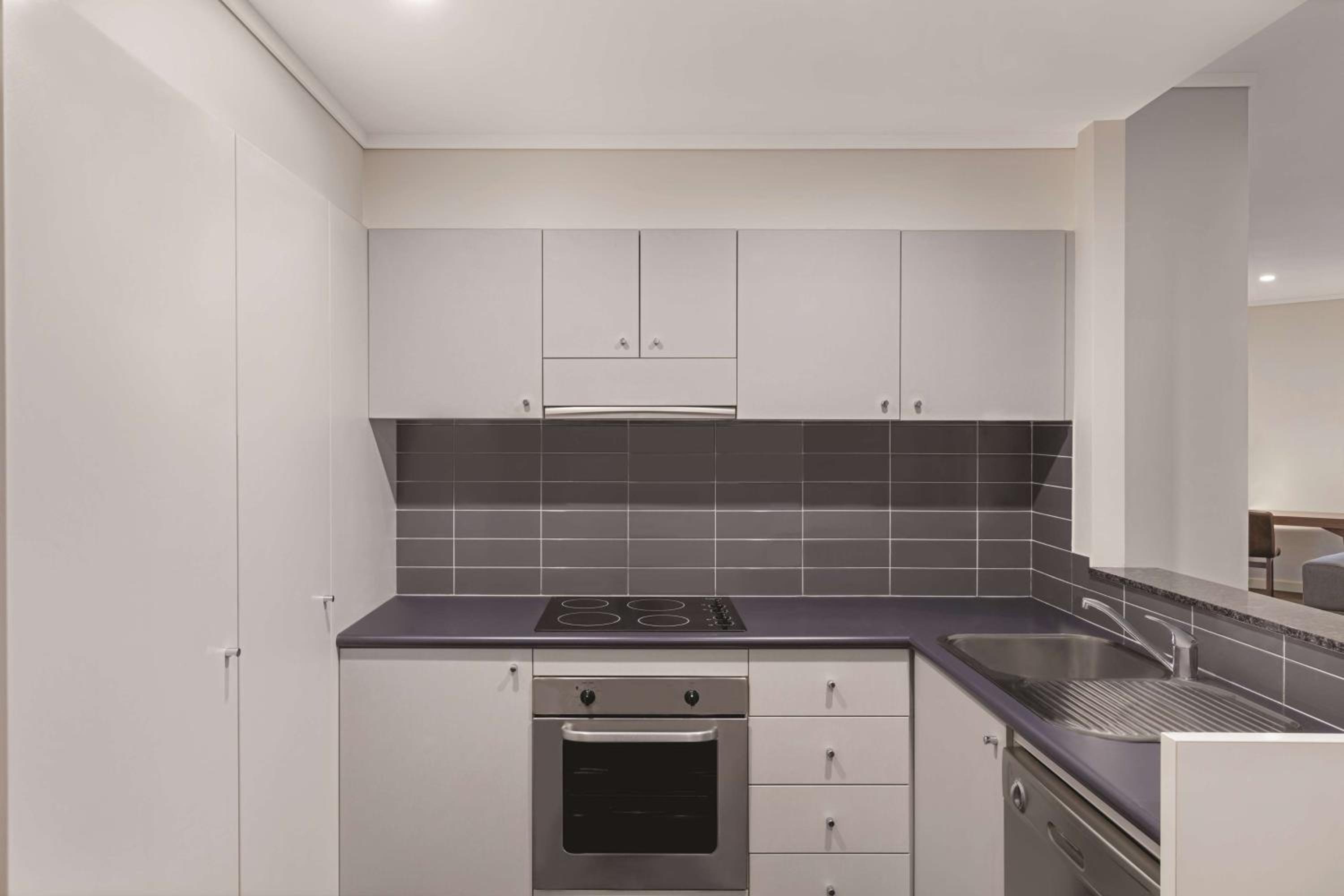 Premier Two Bedroom Apartment - Photo 2