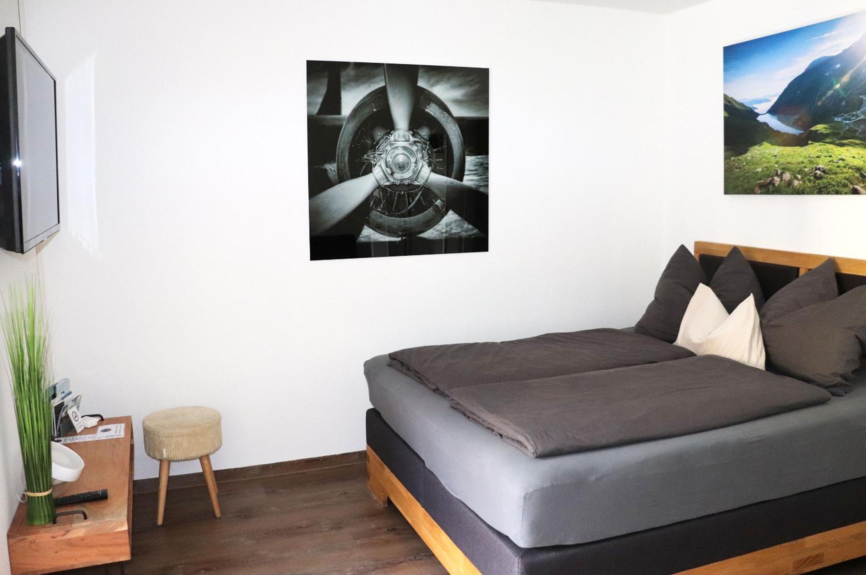 Apartment with Balcony photo 2