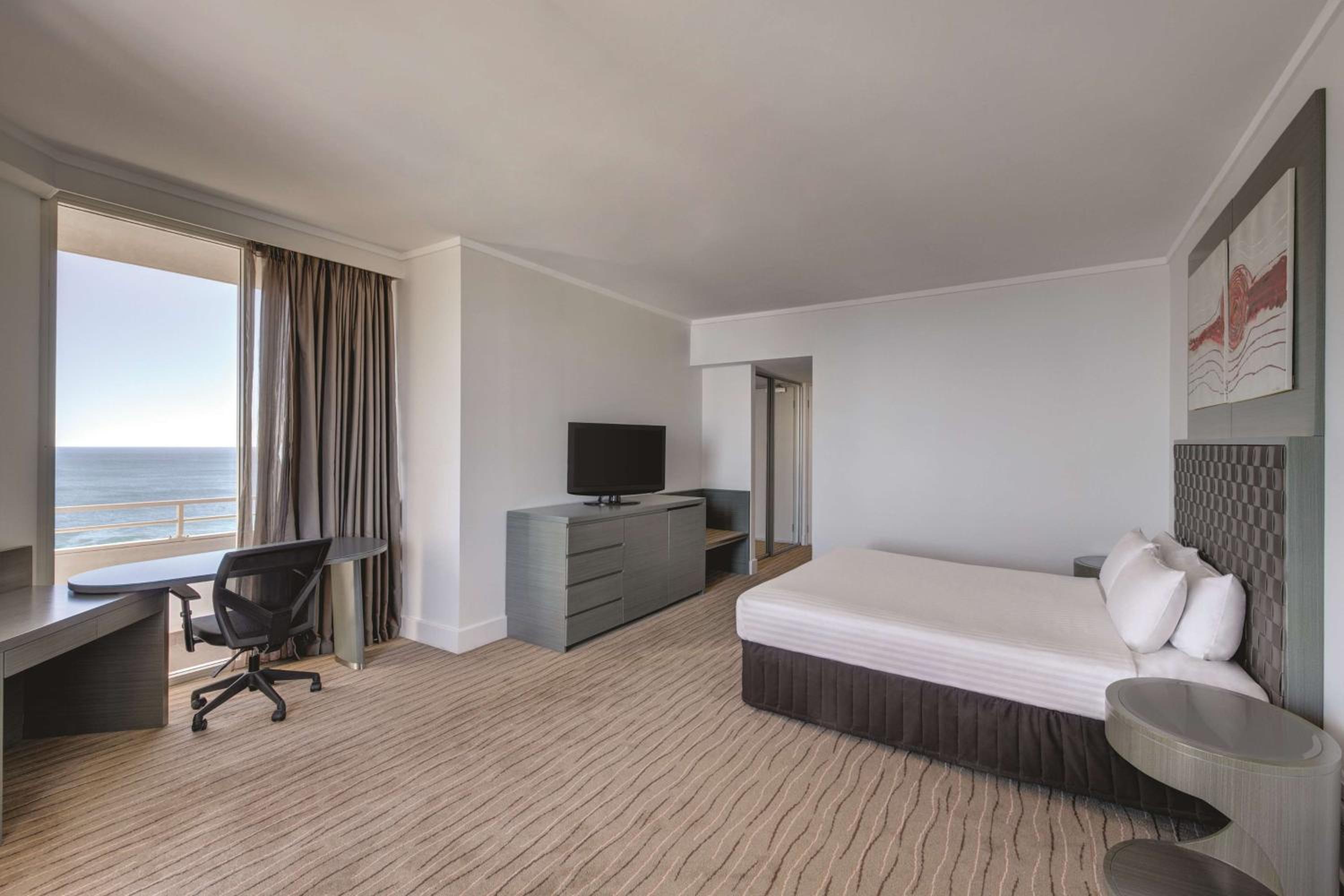 Sunset Oceanview Corner Room