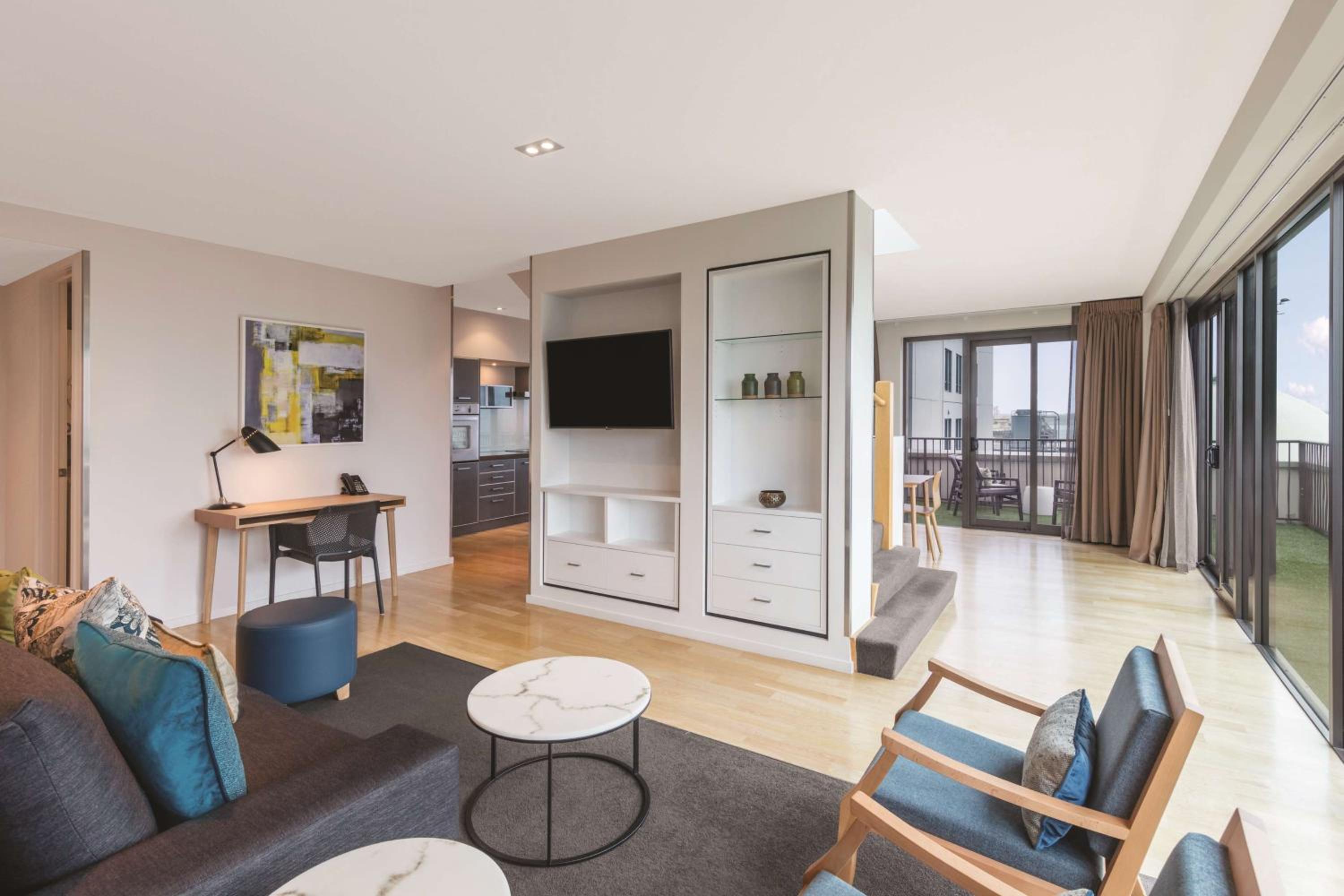Two bedroom Premier Apartment thumbnail 5