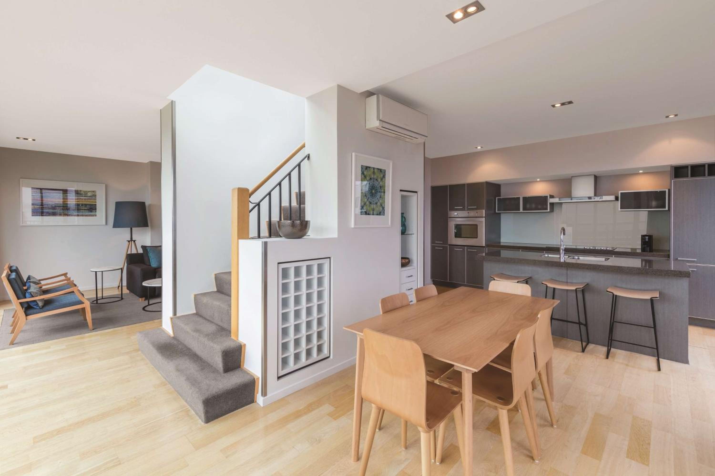 Two bedroom Premier Apartment thumbnail 6