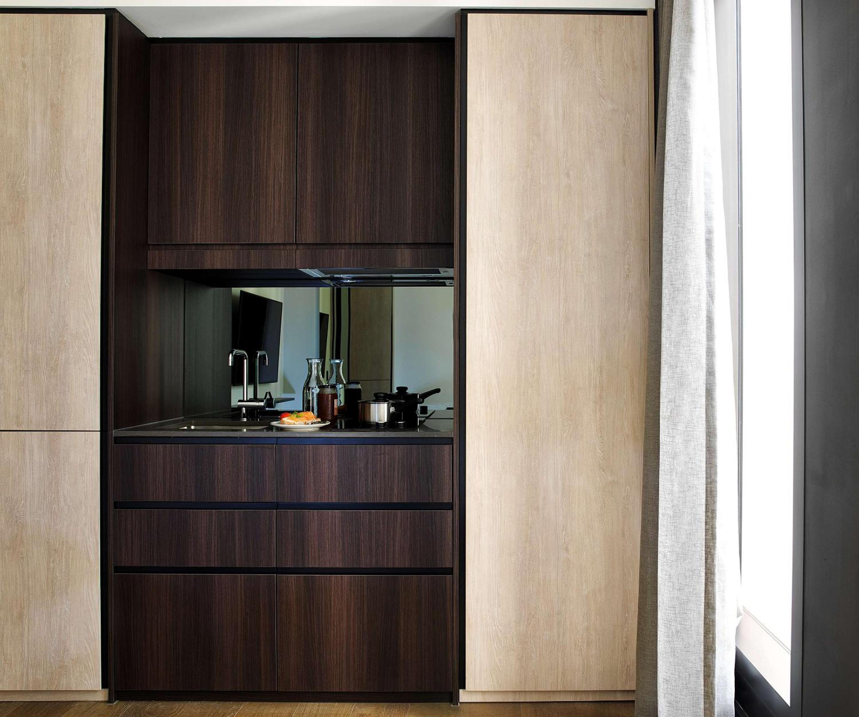 One Bedroom Apartment with Destination A Package - incl. A la carte breakfast, grazing box, $25 mini bar credit