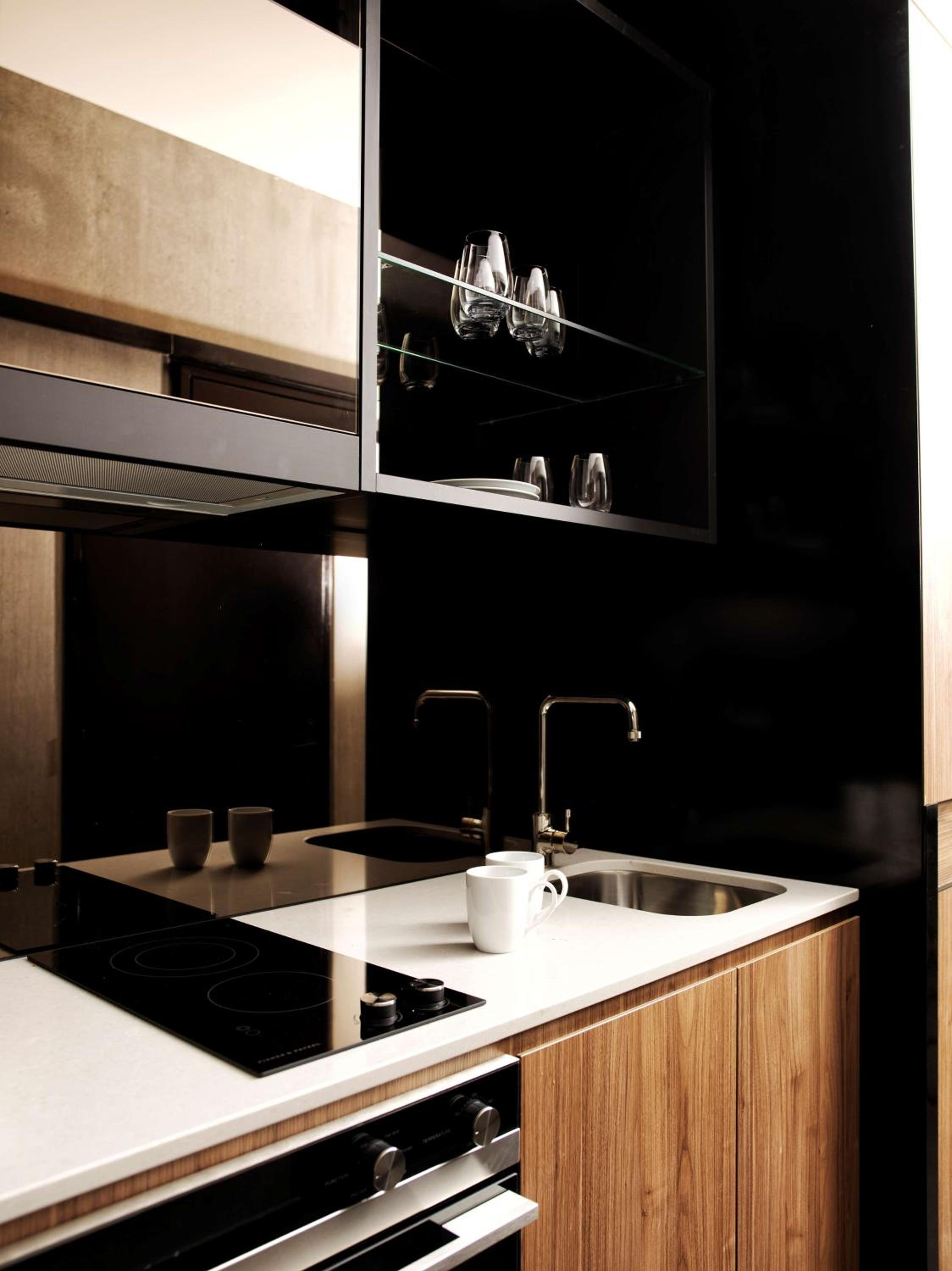 One-Bedroom Apartment - Photo 8