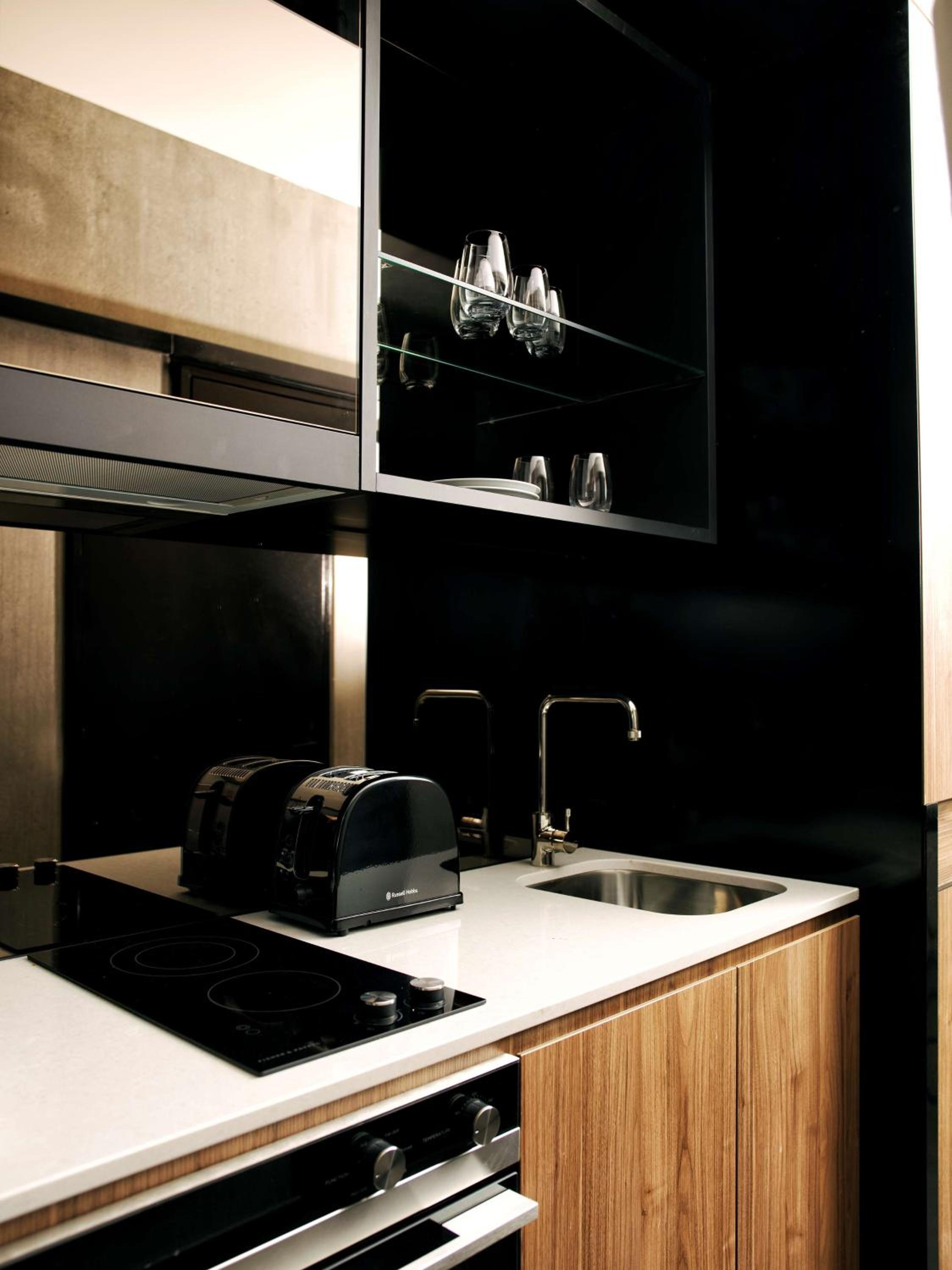 One-Bedroom Apartment - Photo 4
