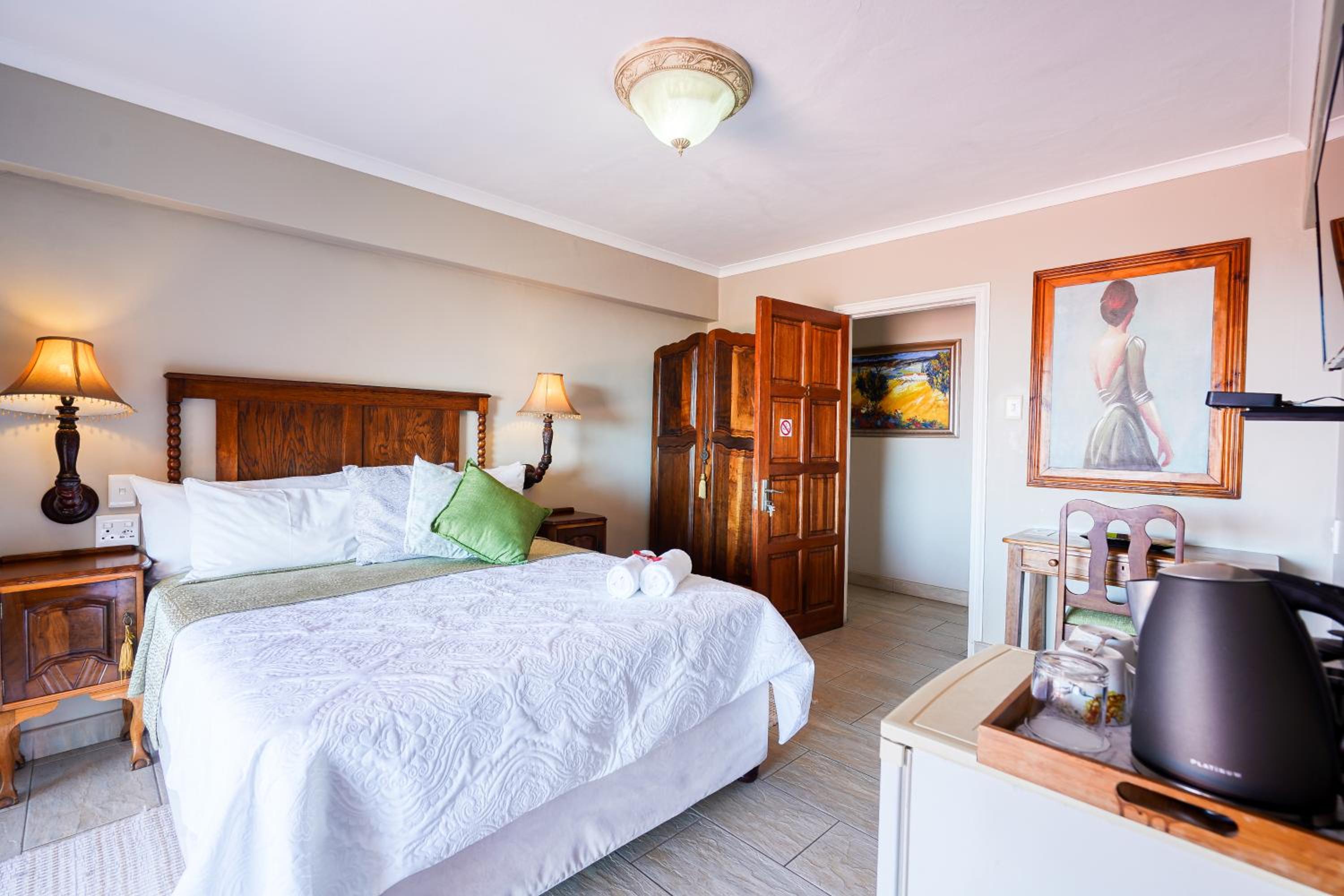 Double Room - Photo 21