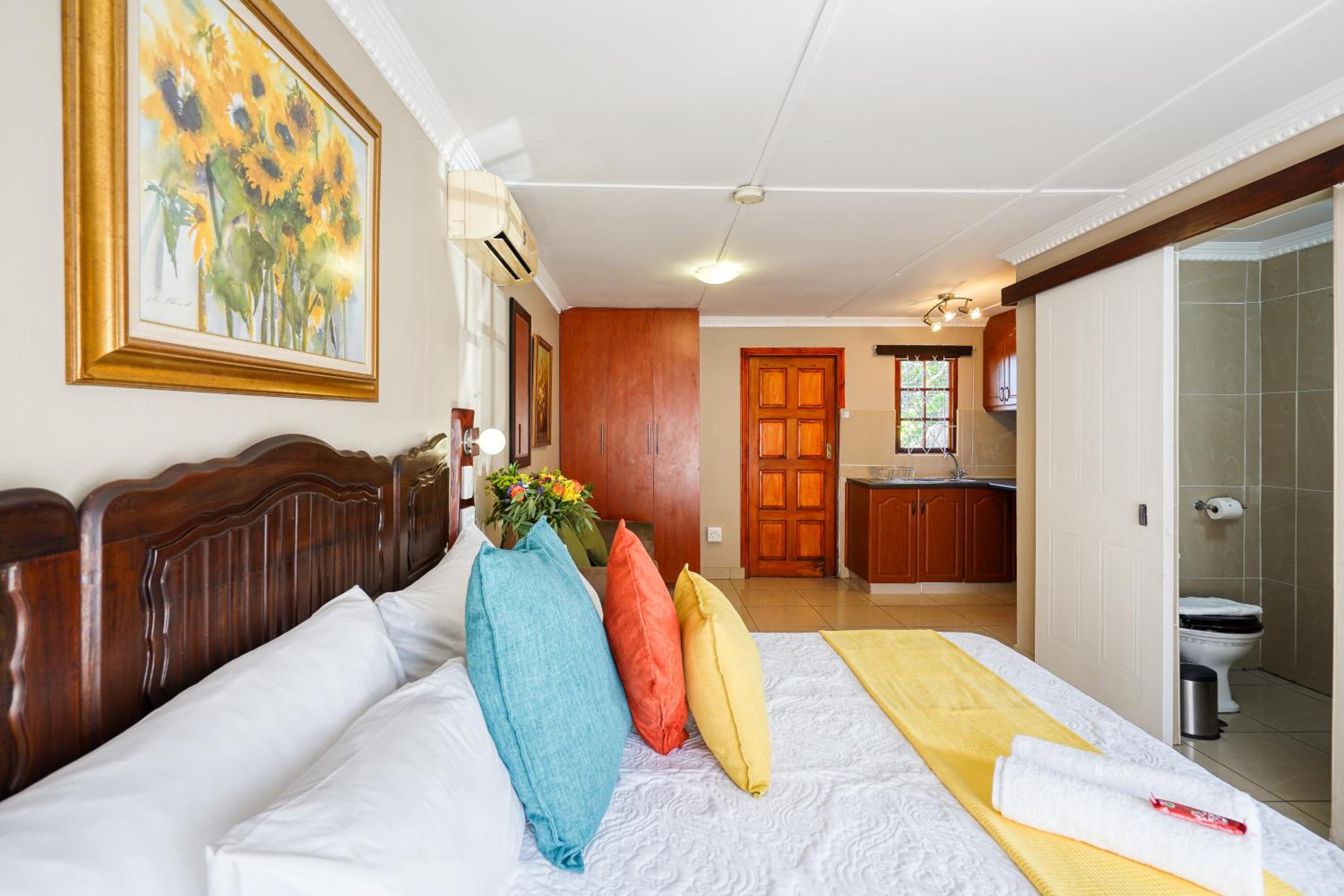 Self-Catering Room - Photo 2