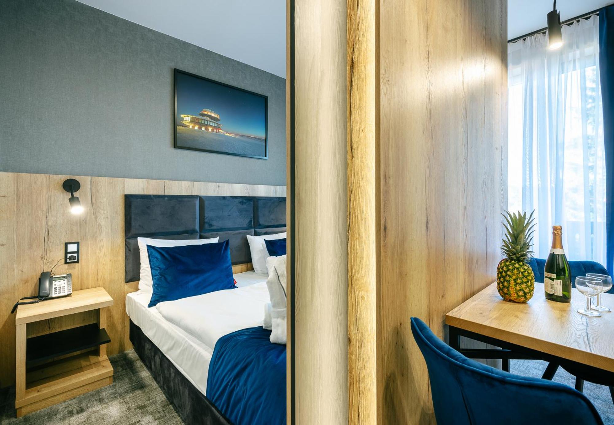Apartment with Sauna - Photo 4
