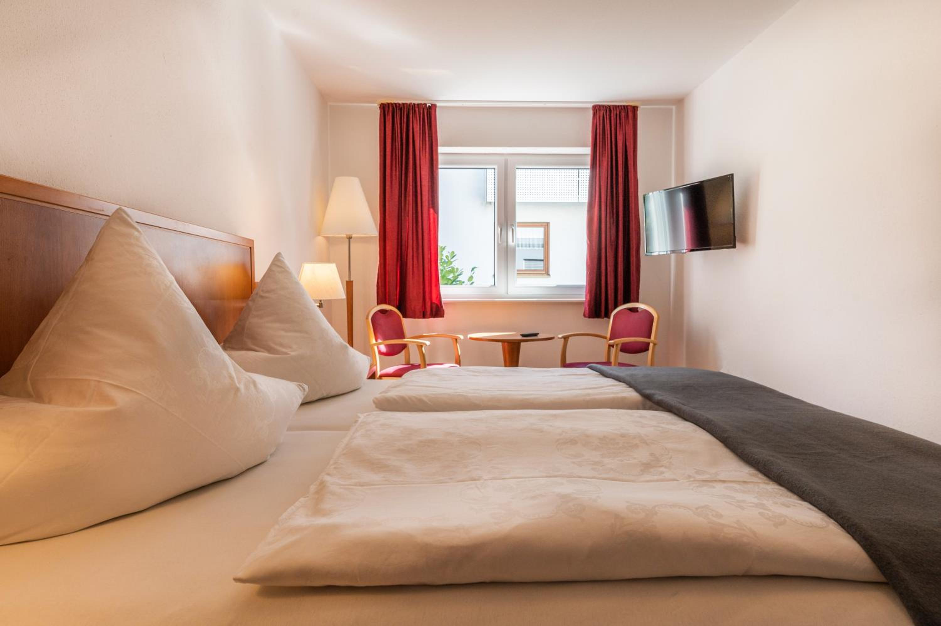 Double Room - Photo 3