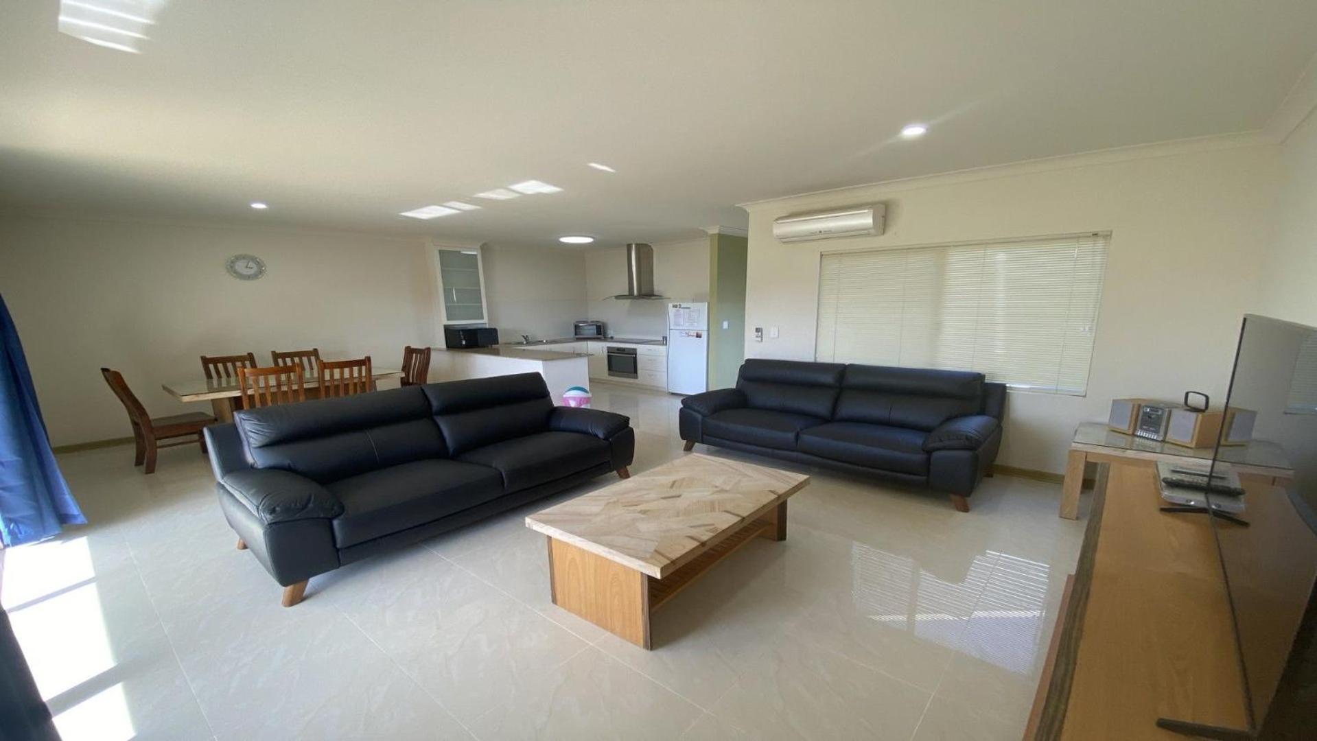 Villa photo 1