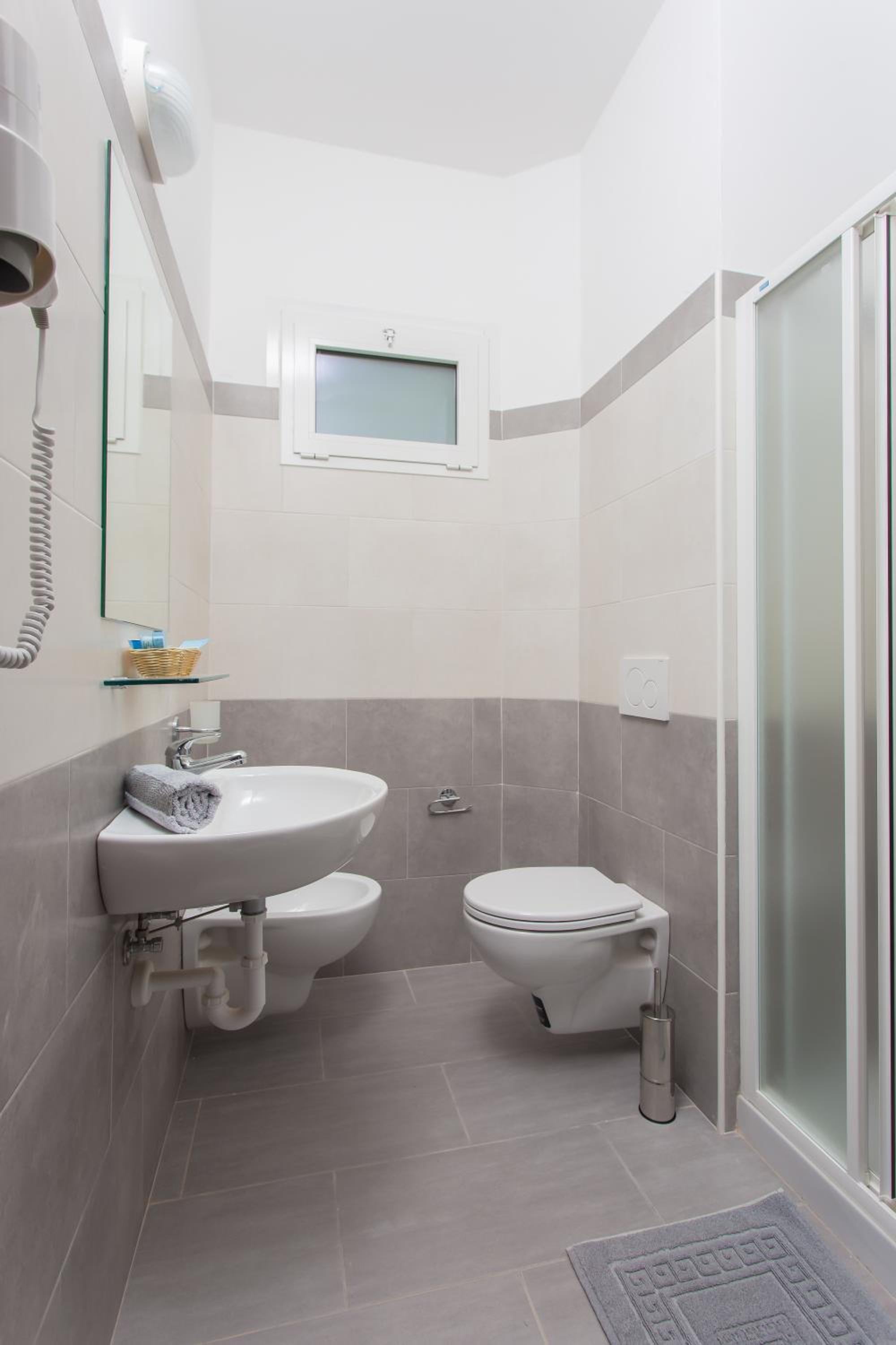 Single Room with Sea View photo 3