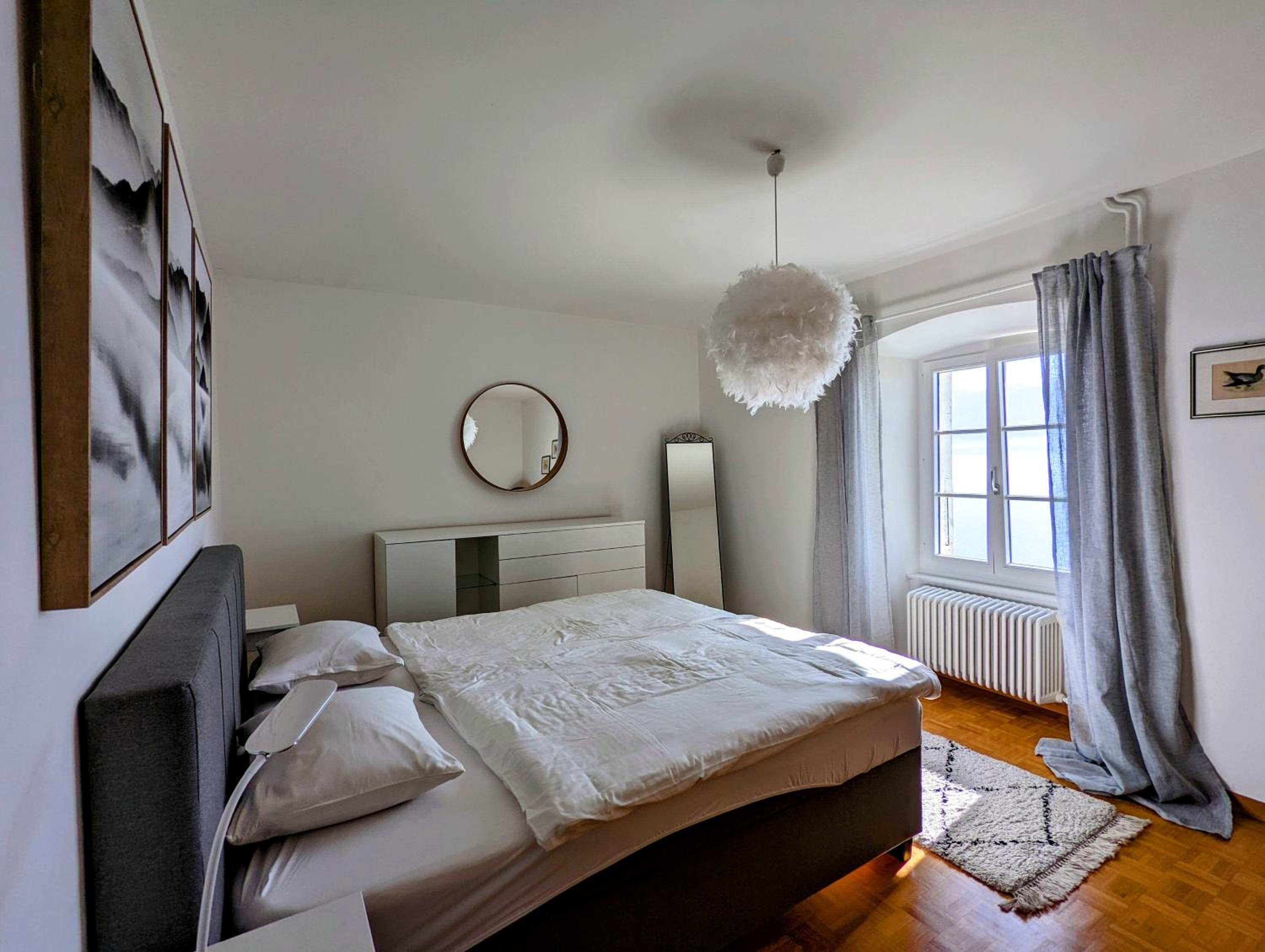 Three-Bedroom Apartment with View photo 1