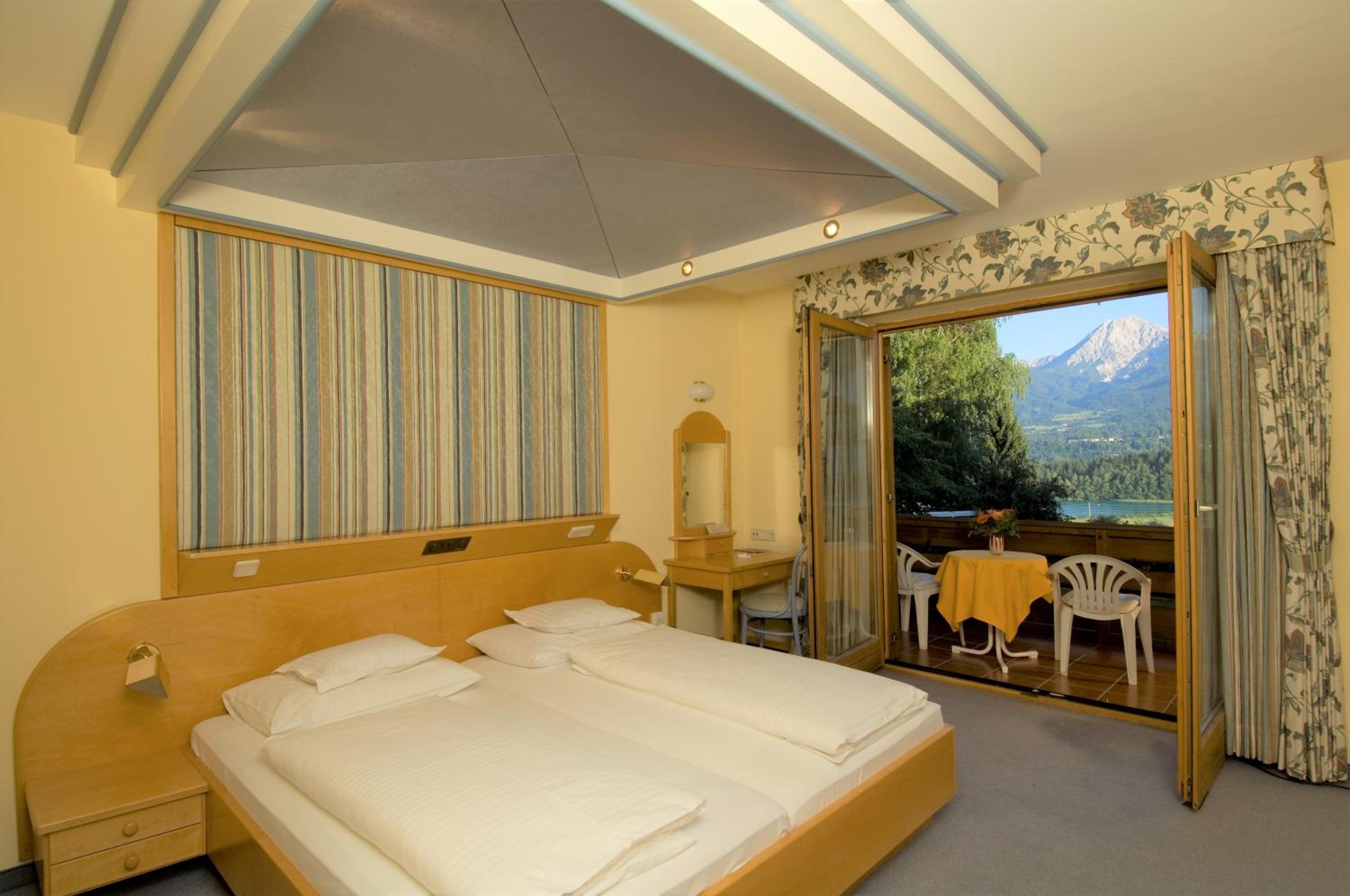 Superior King Room photo 1