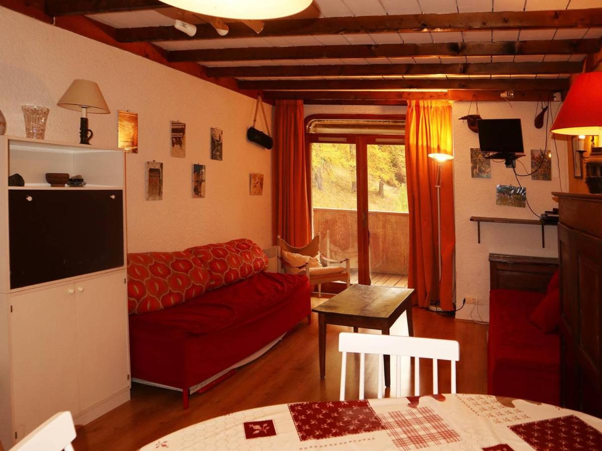 Apartment (6 Adults)