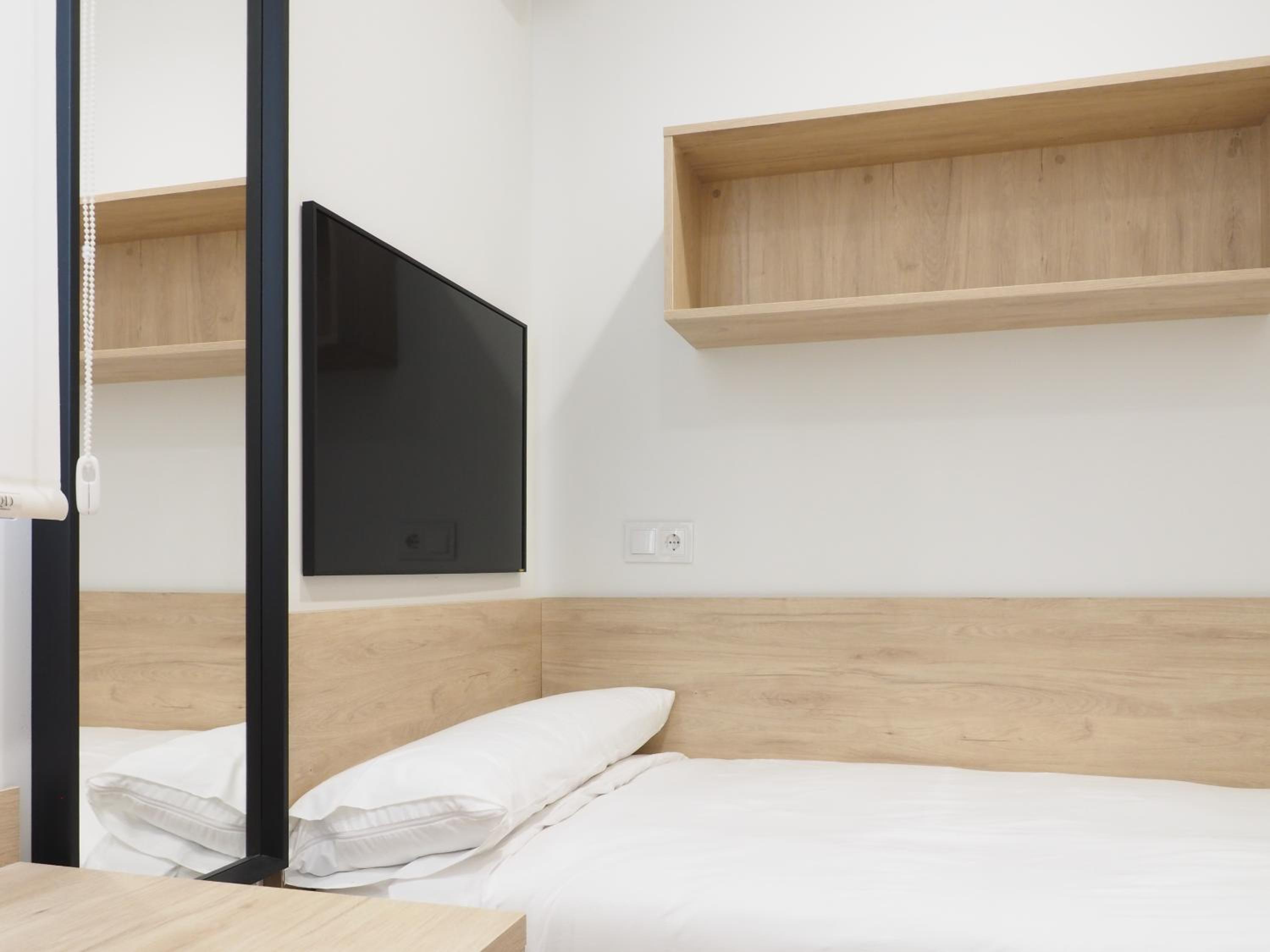 Two-Bedroom Apartment - Photo 7