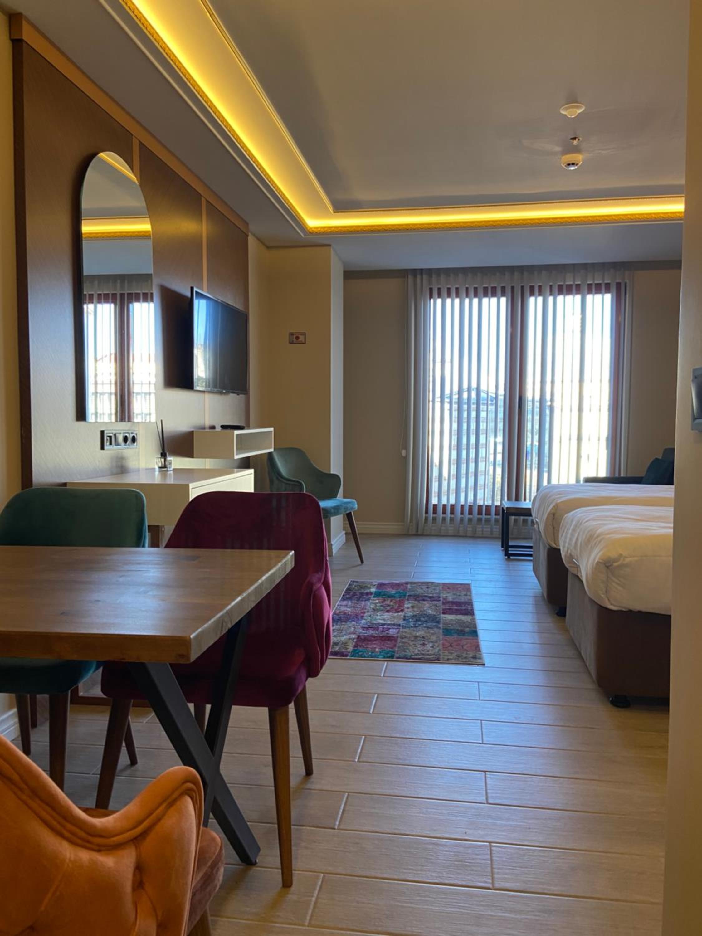 Deluxe Triple Room photo 3
