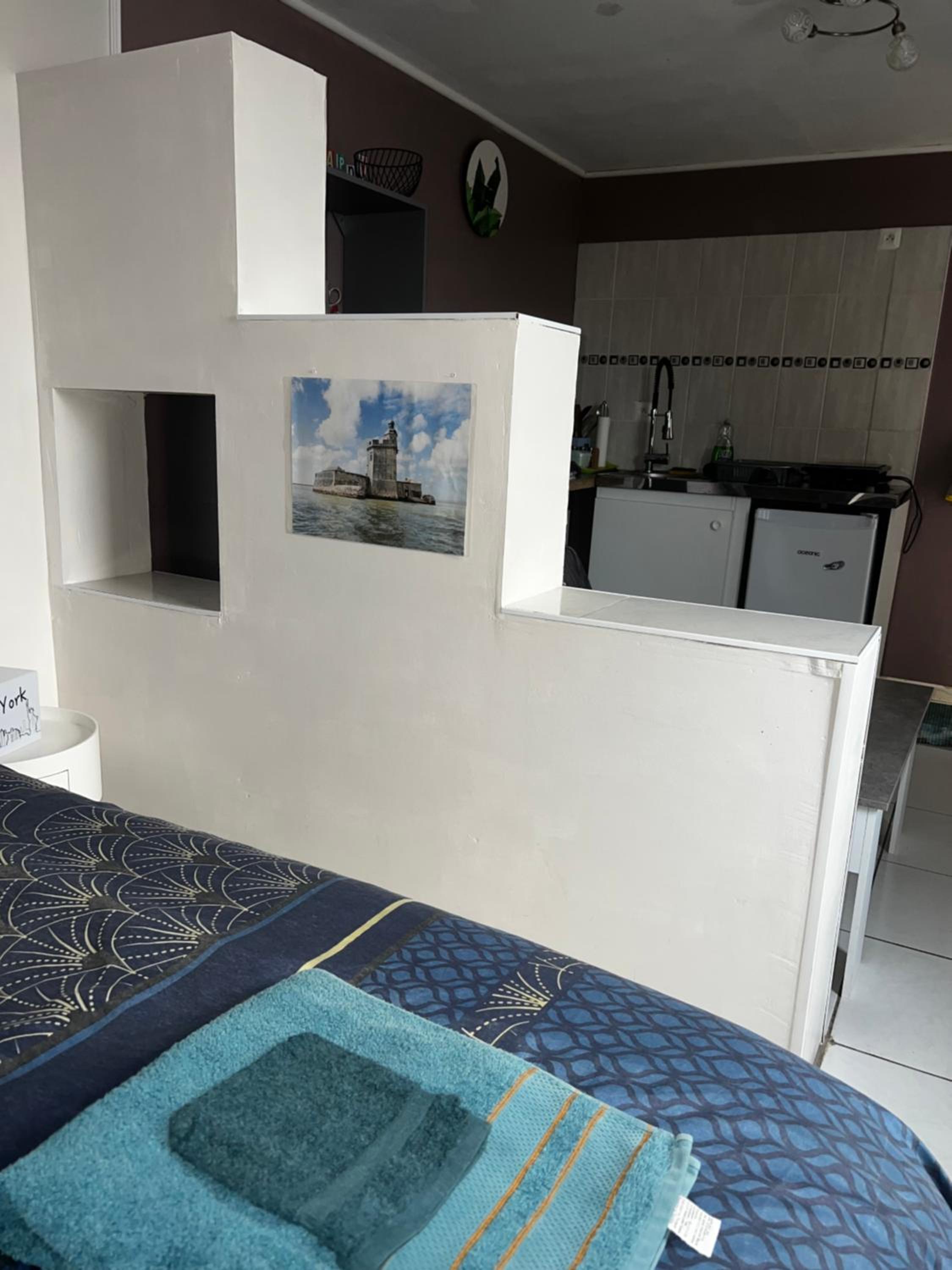 Studio Apartment - Photo 22