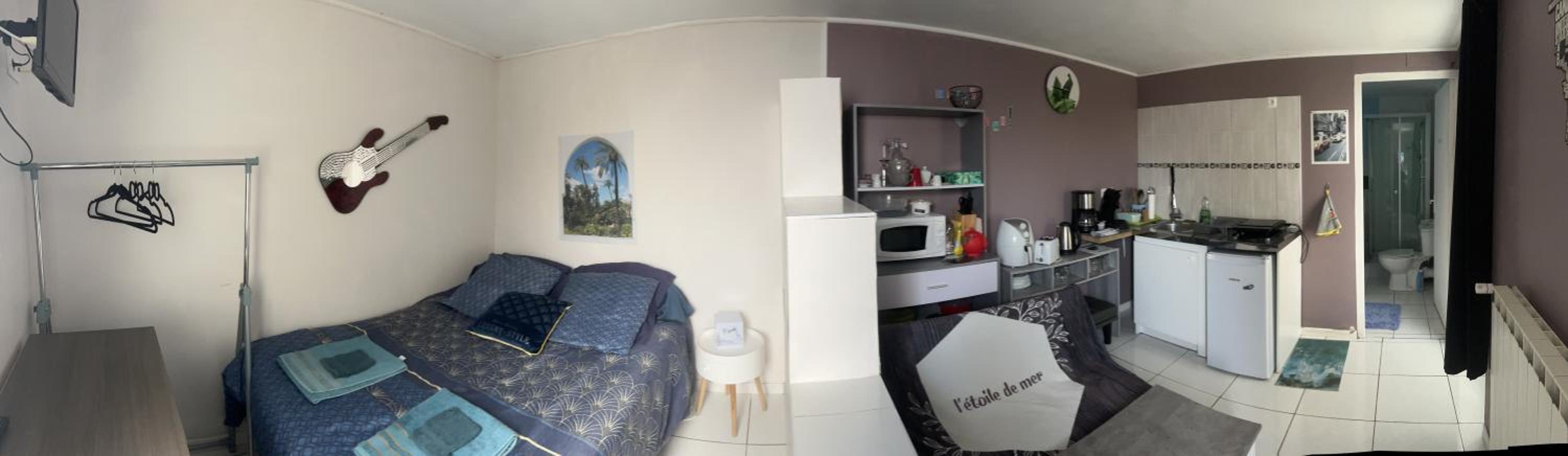 Studio Apartment - Photo 15