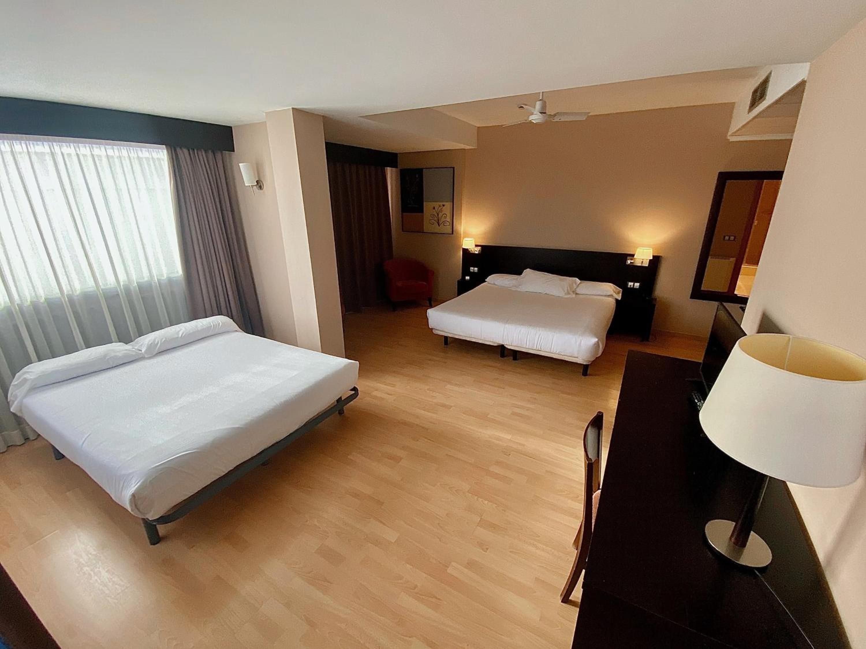 Habitación familiar con acceso al spa (2 adultos + 1 niño)