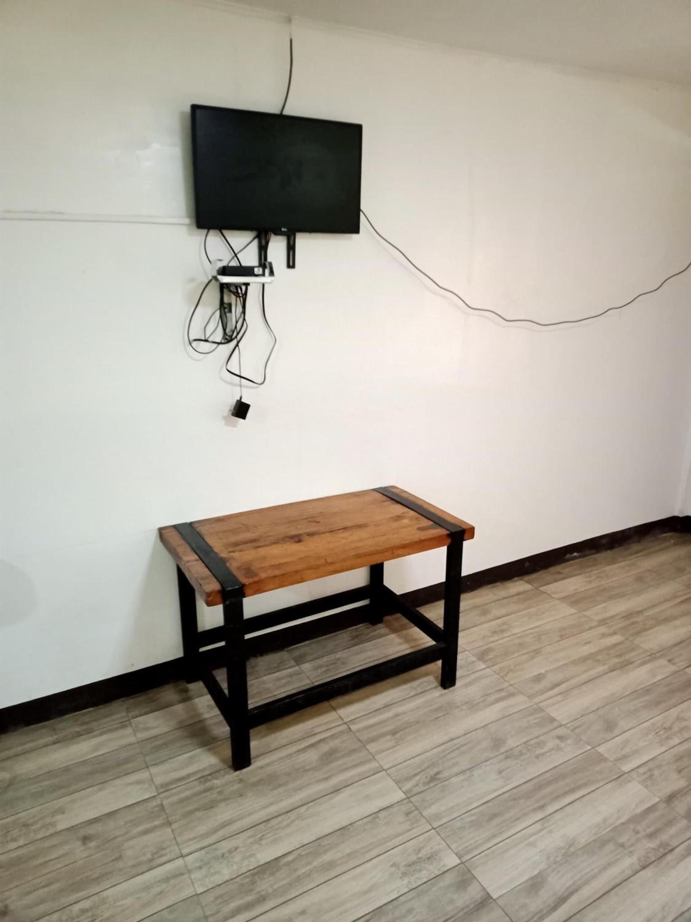 Family Room - Photo 2