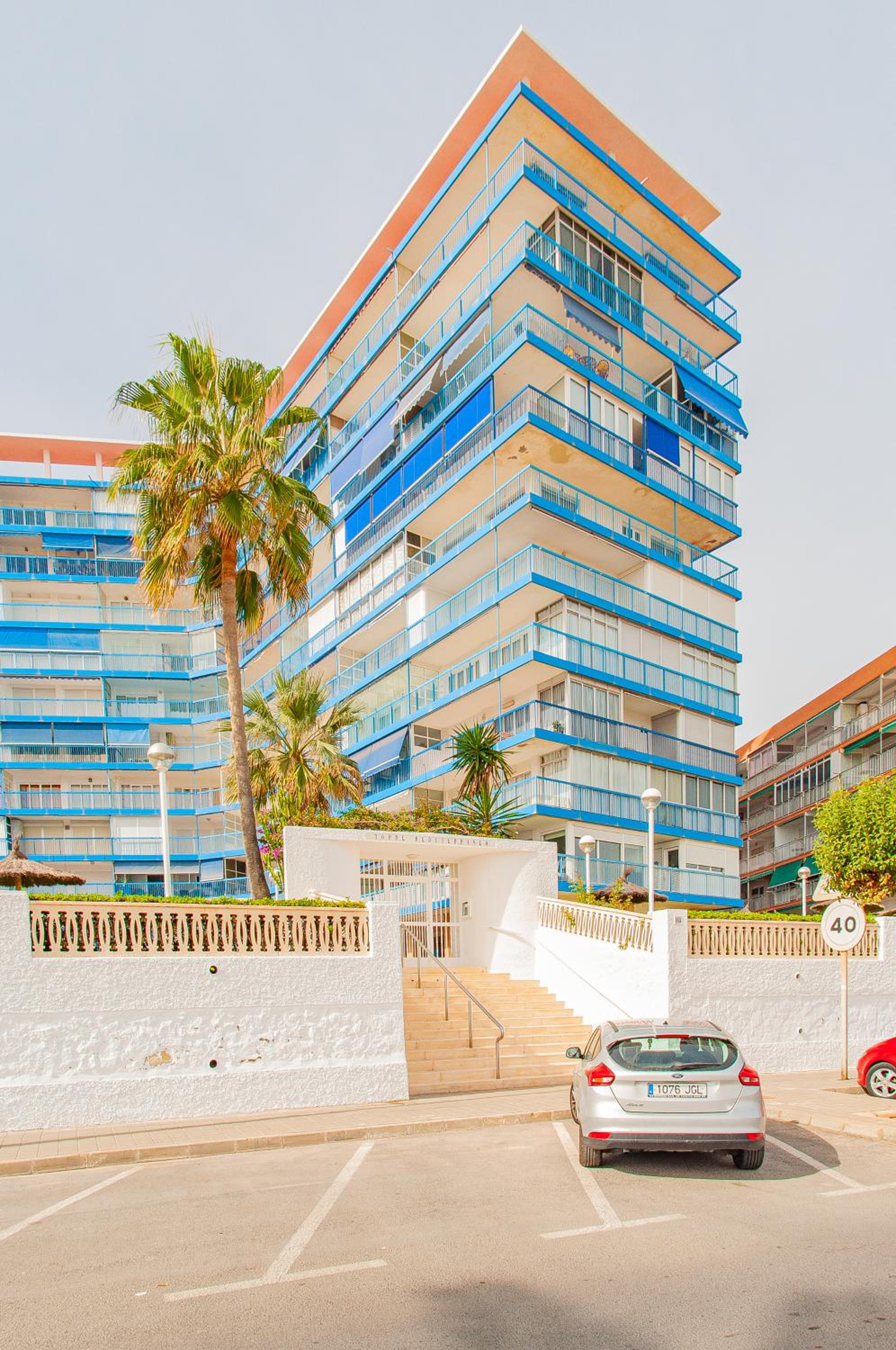 Apartment with Terrace and Sea View photo 2