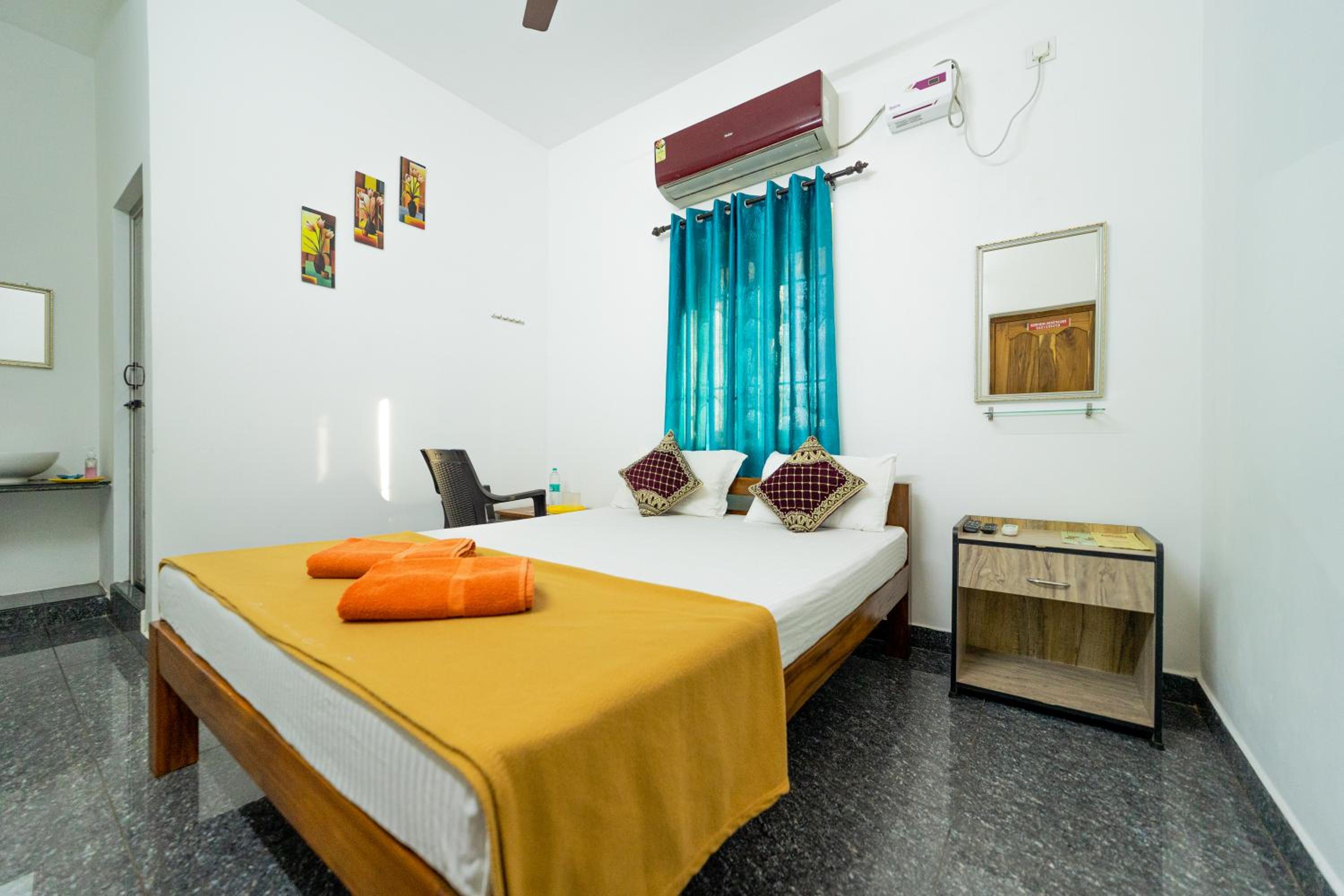 Double Or Twin Room photo 1