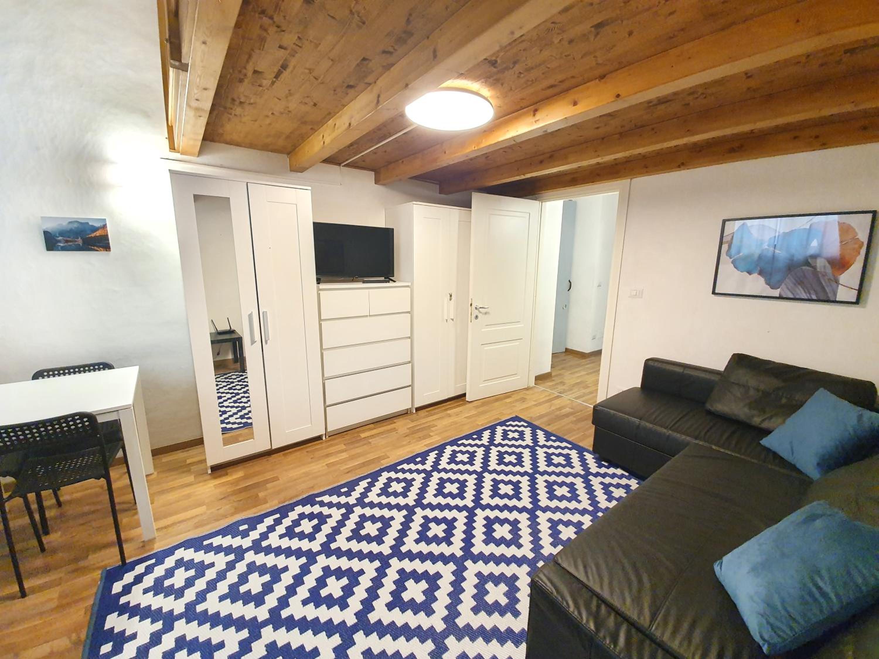 Two-Bedroom Apartment - Photo 10