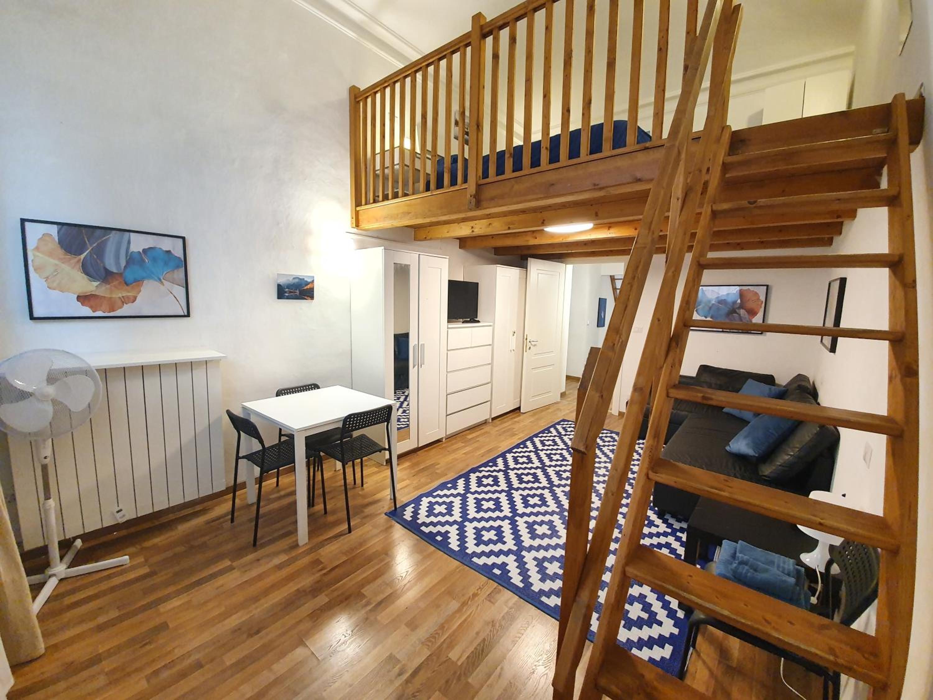 Two-Bedroom Apartment - Photo 9