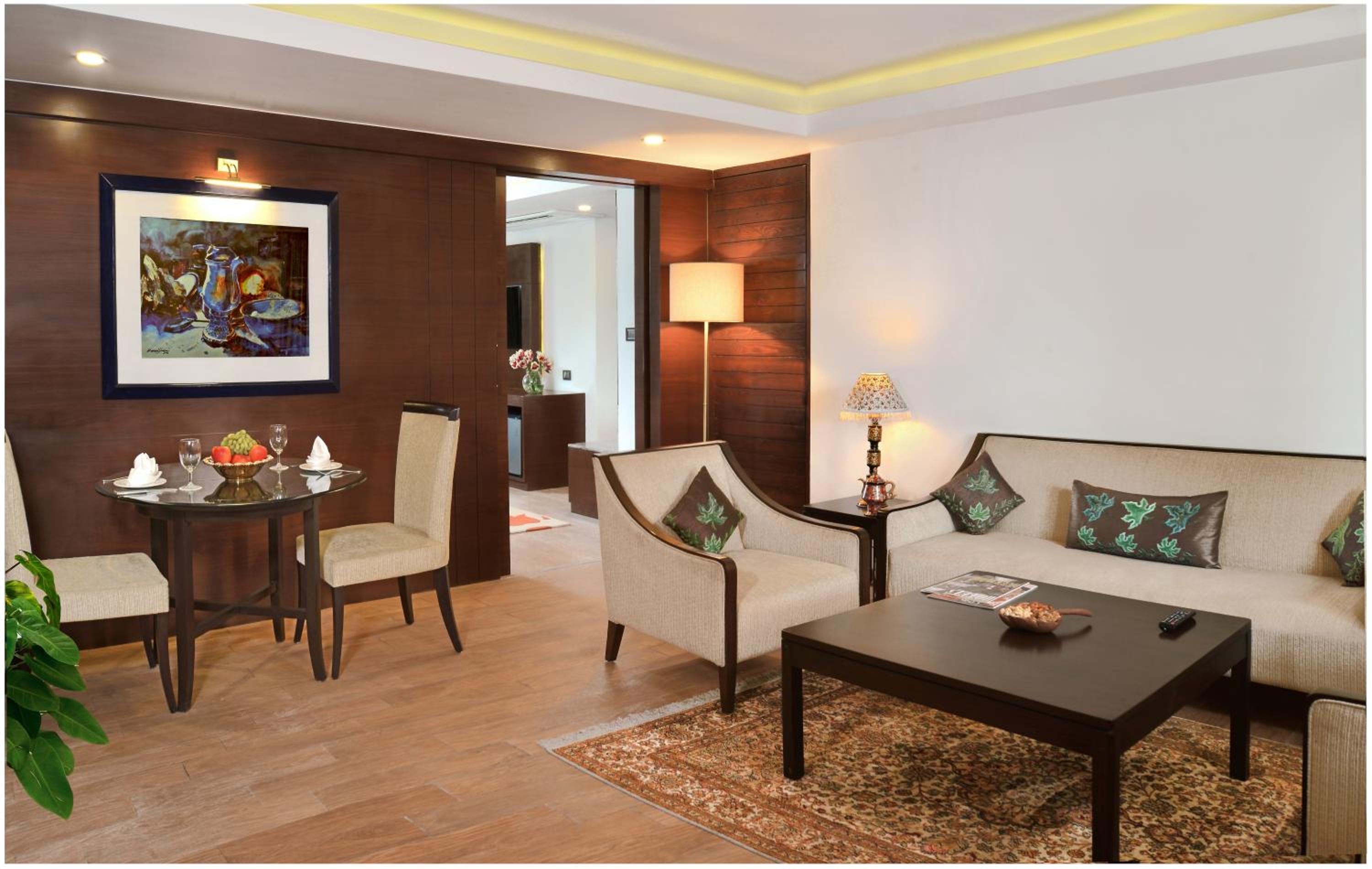 Executive Suite - 1 Double Bed photo 2