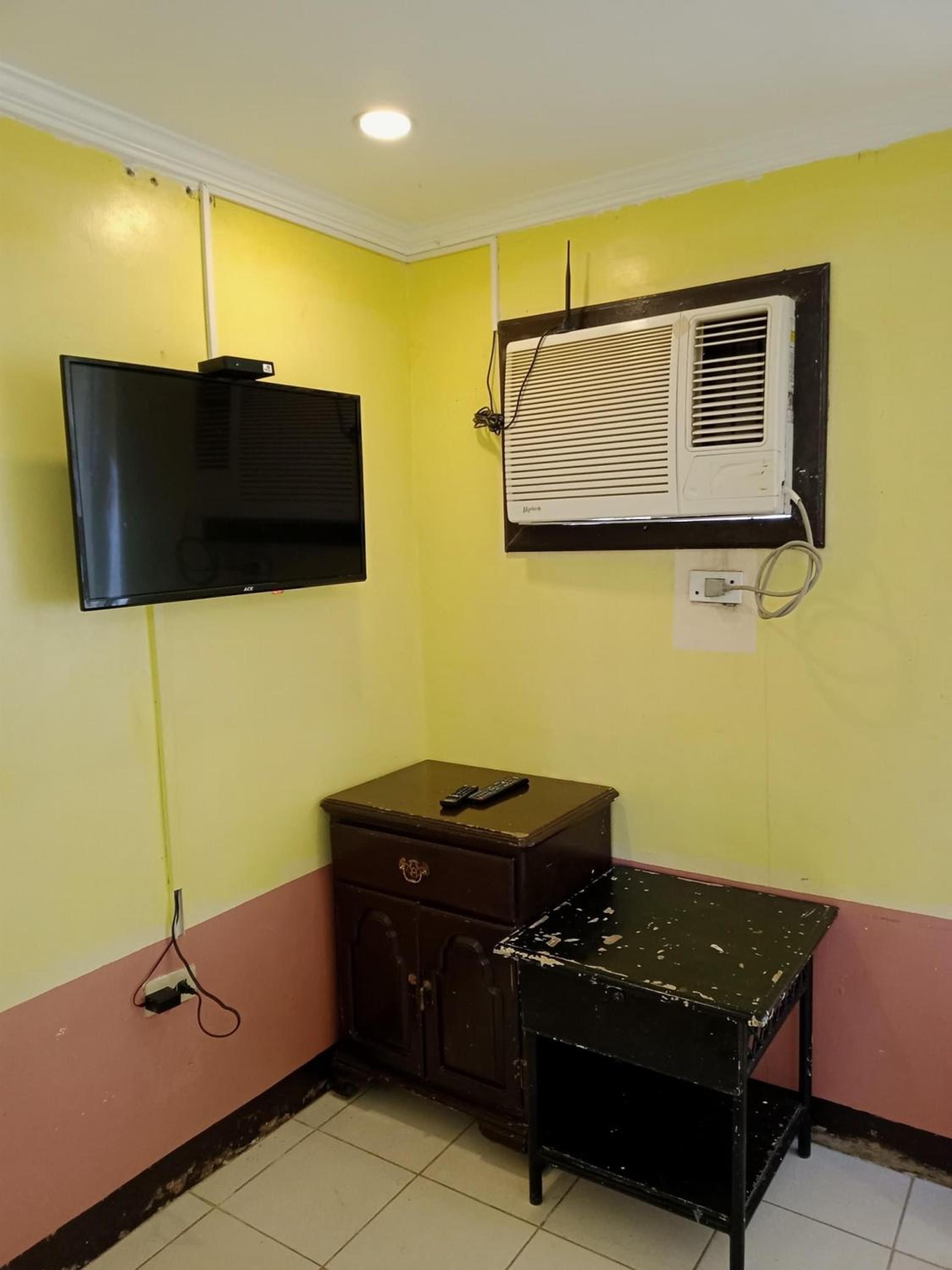Quadruple Room - Photo 3