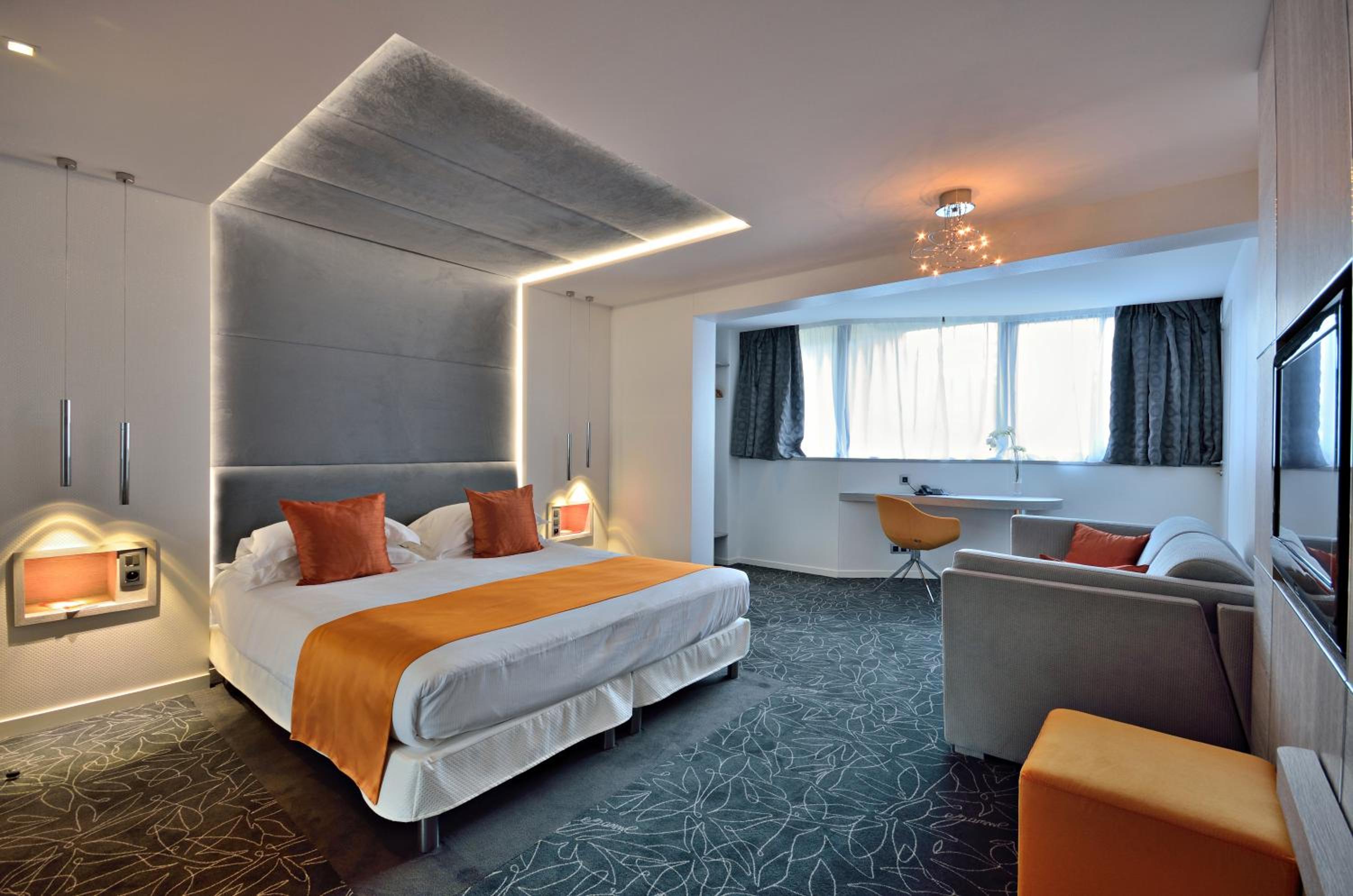 Junior Suite with Garden View - Photo 3