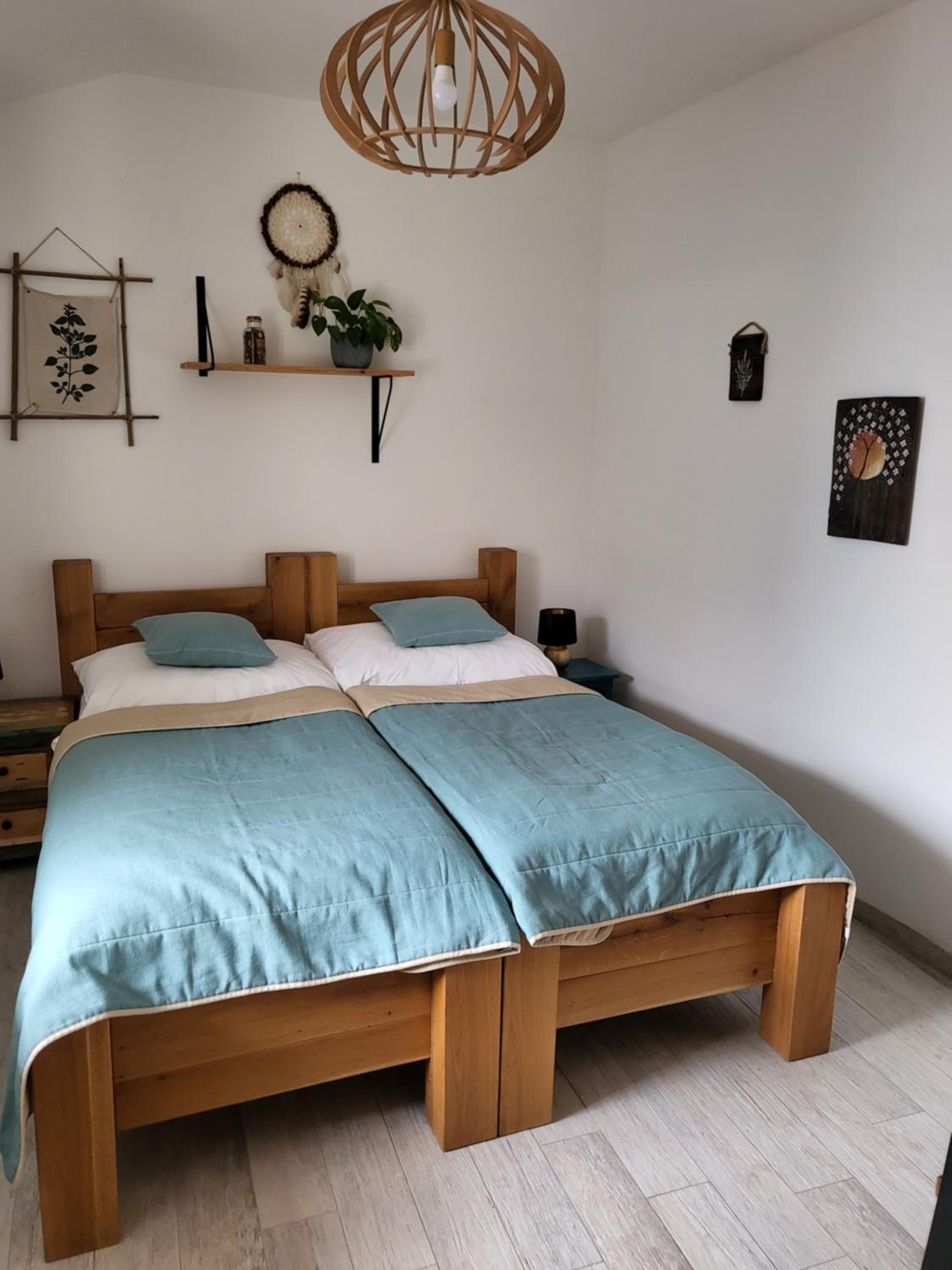 Twin Room with Bathroom - Photo 1