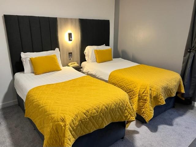Twin Room - Photo 1