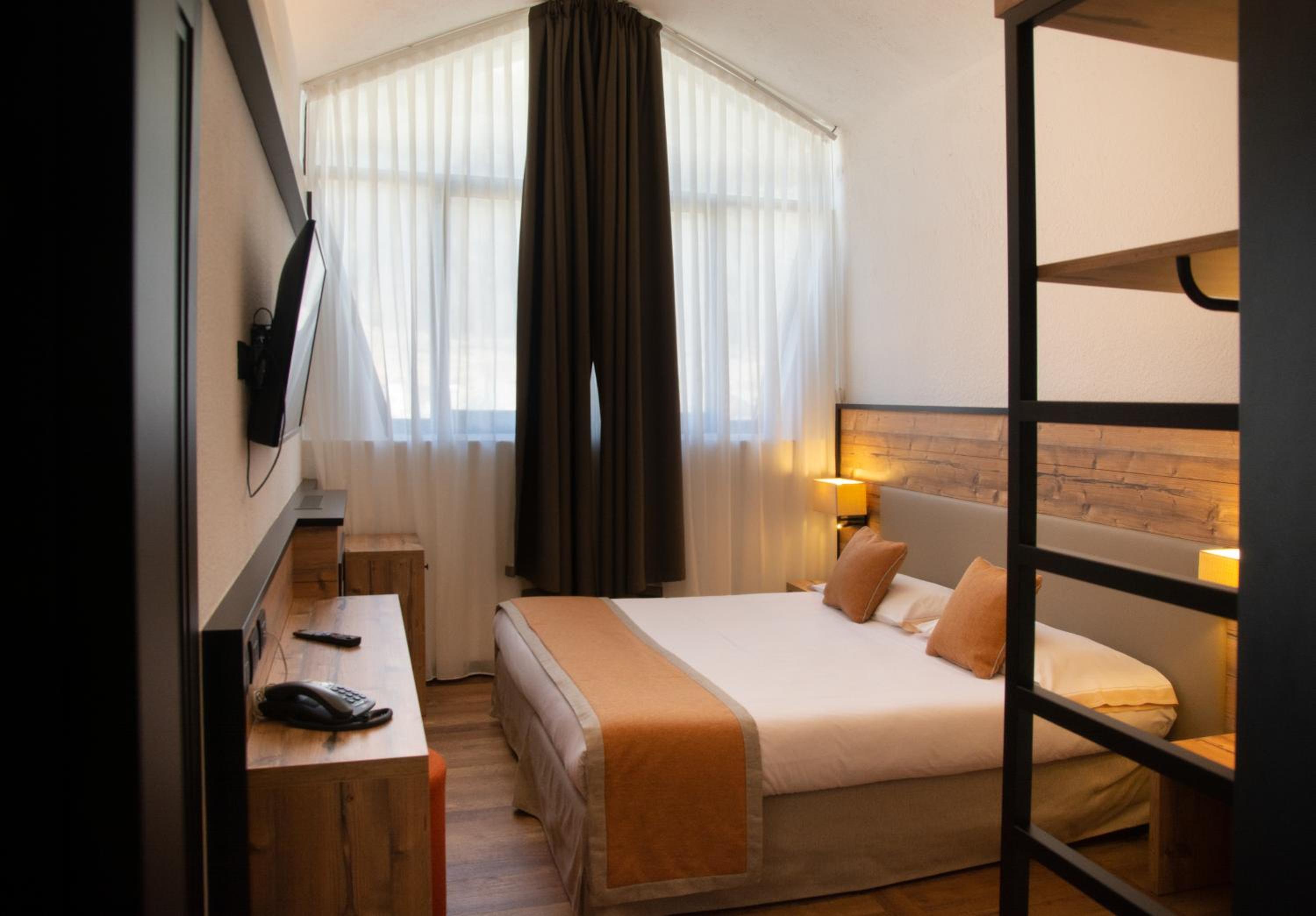 Quadruple Room photo 2