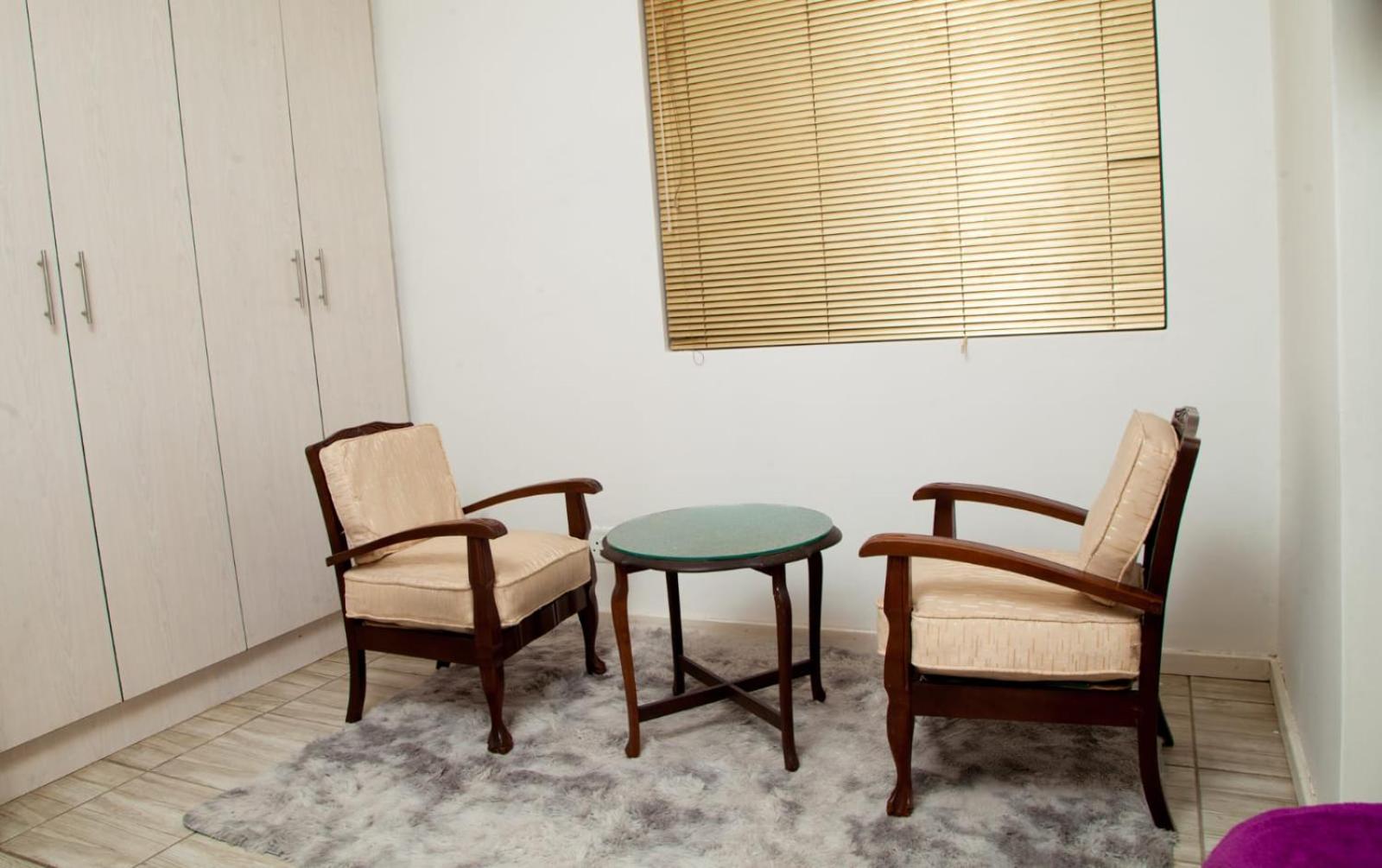 Double Room with Private Bathroom - Photo 3