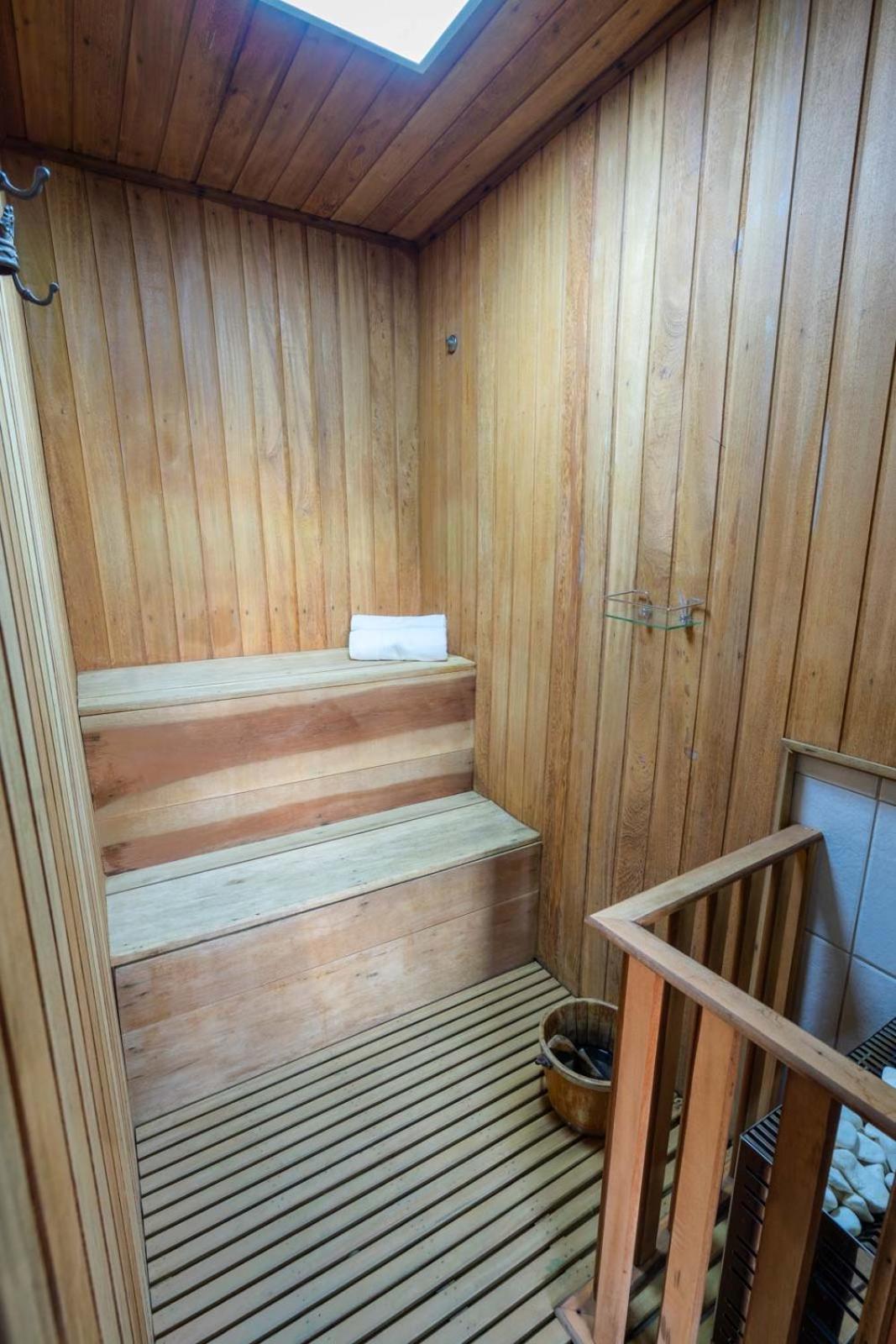 Luxury Double Room with Sauna - Photo 9