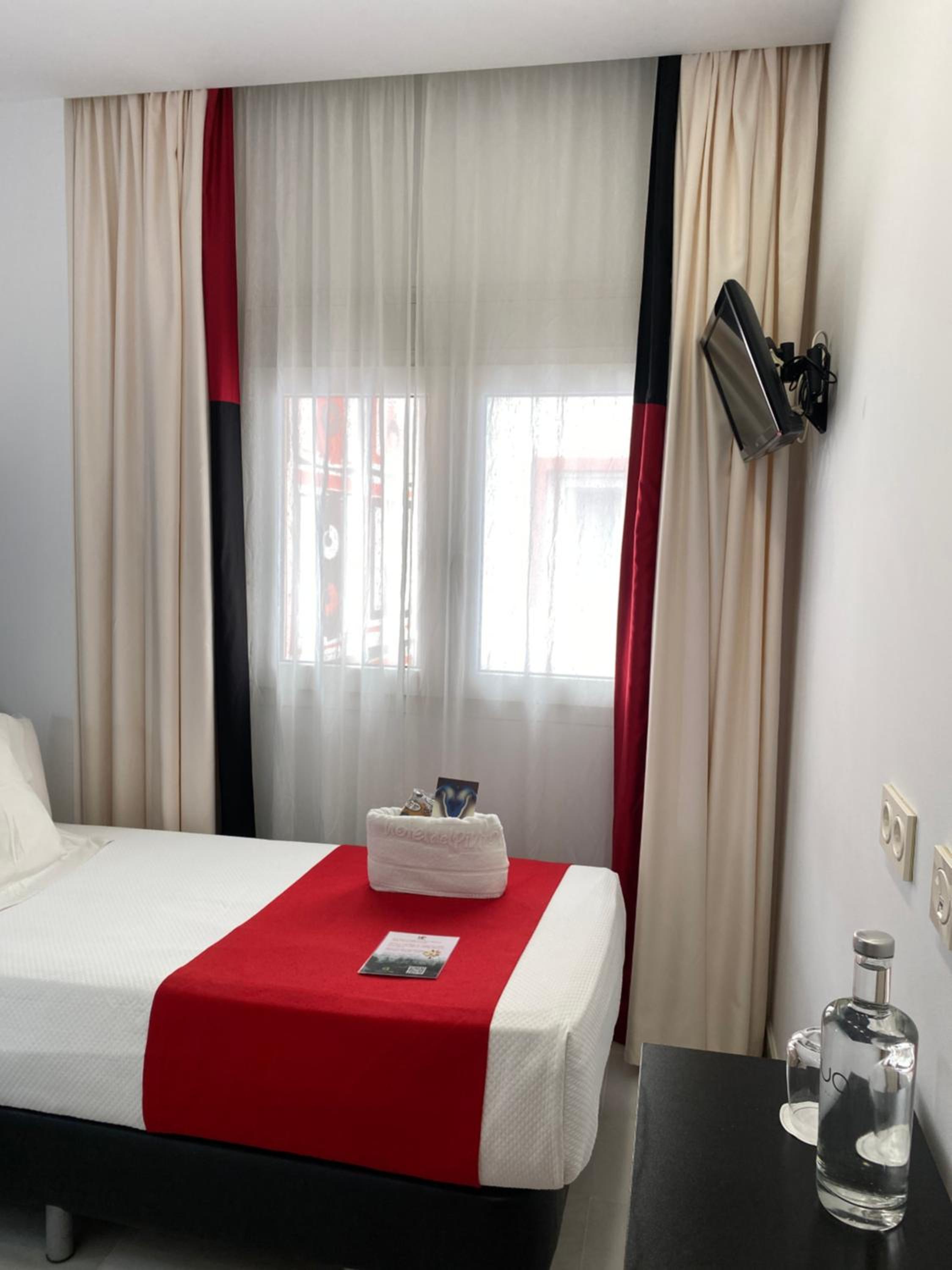 Single Room photo 3