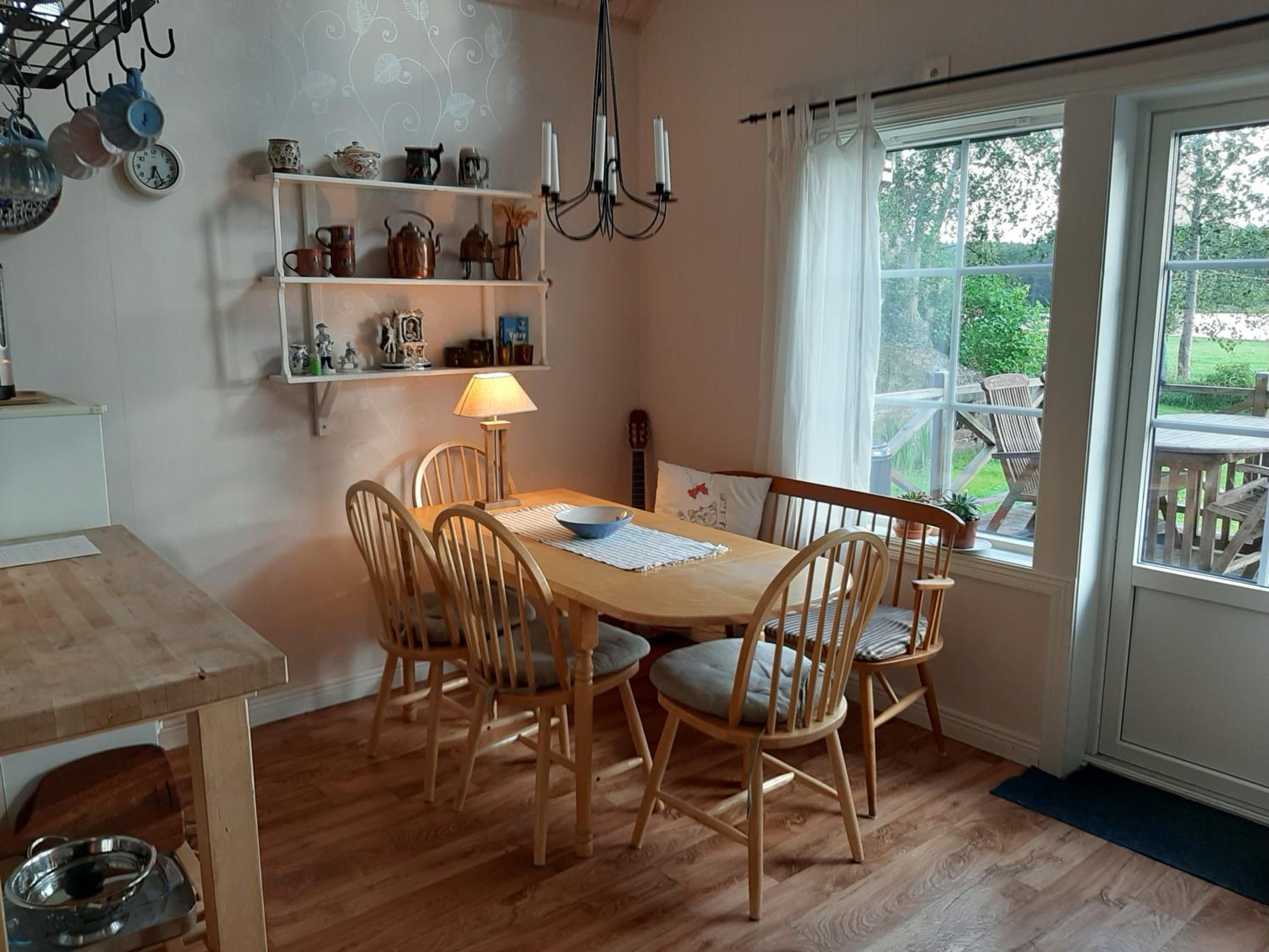 Two-Bedroom House photo 2