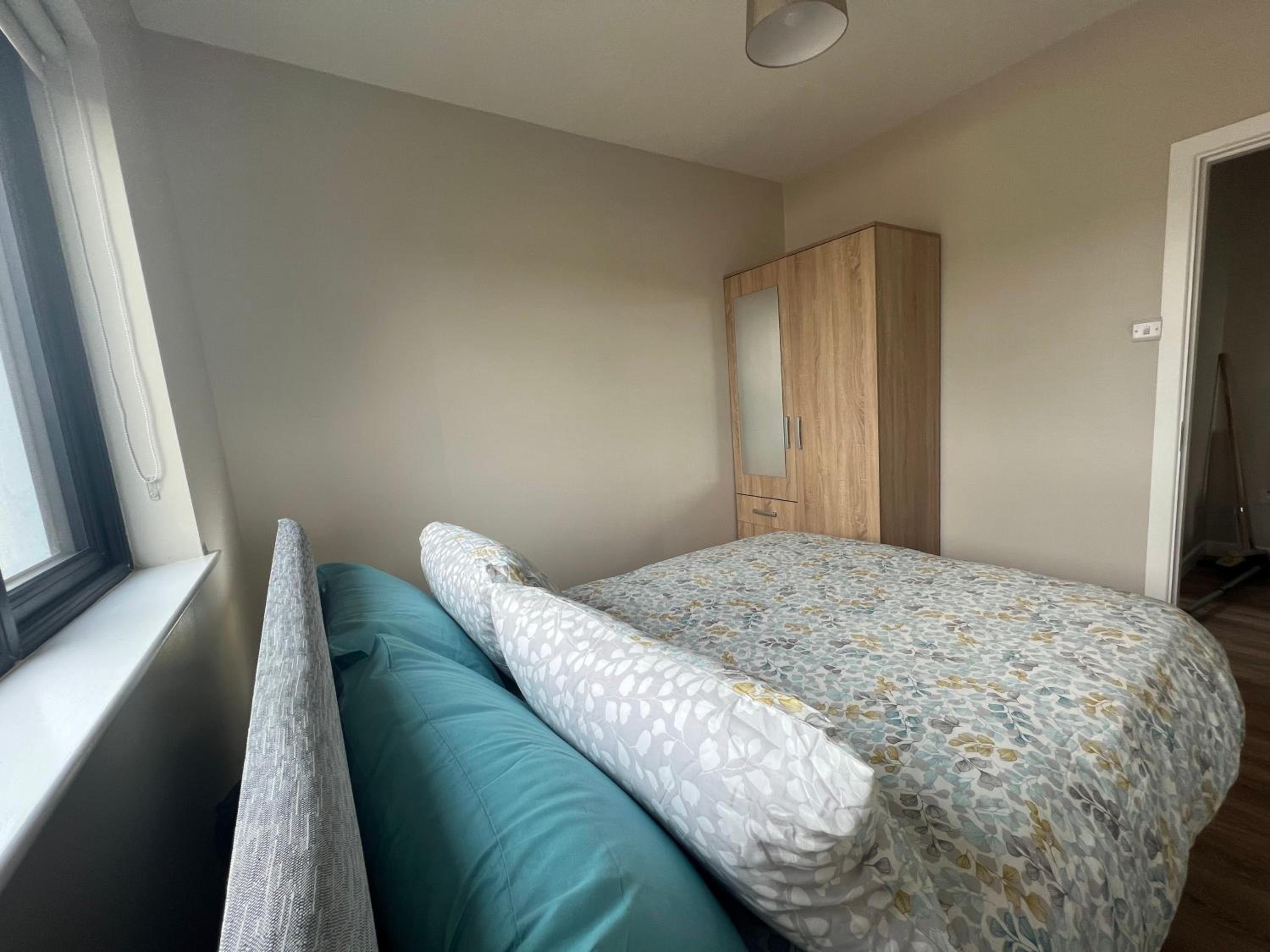 Two-Bedroom Apartment - Photo 11