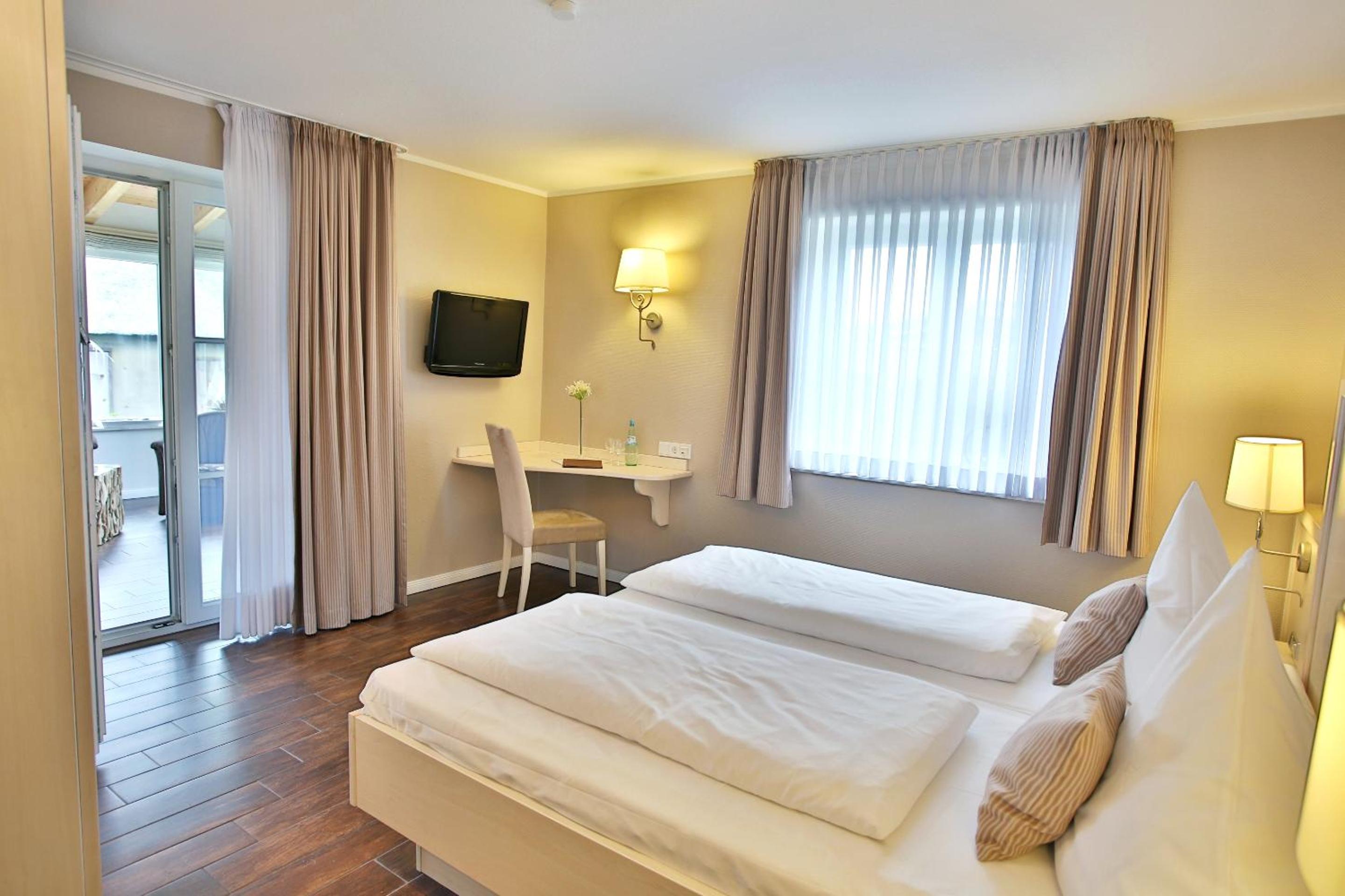 Deluxe Double Room photo 2