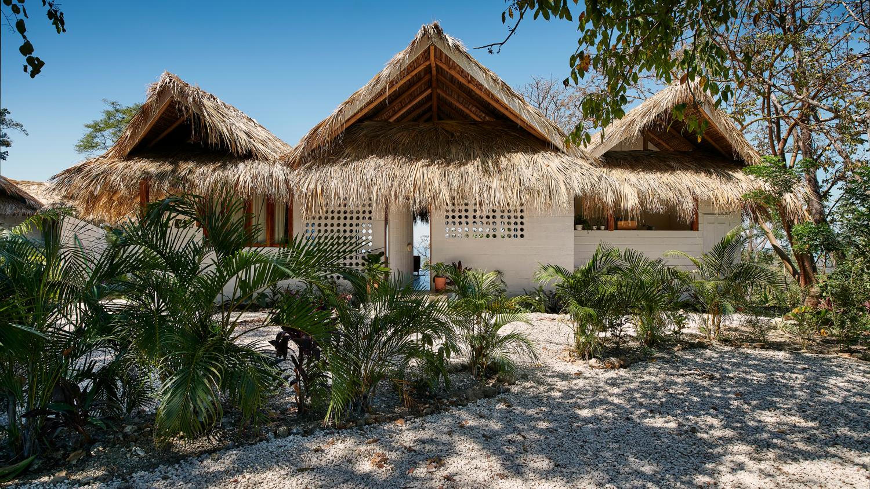 Three-Bedroom Villa photo 3
