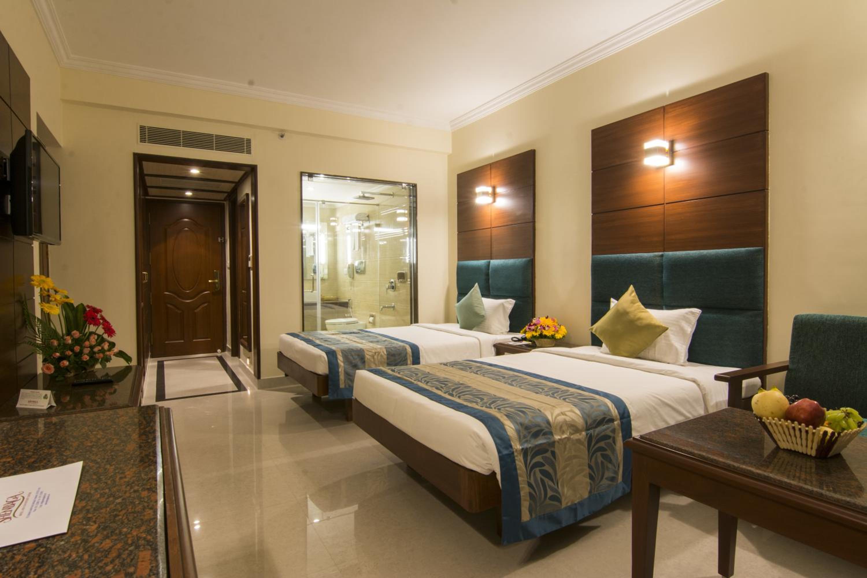 Standard Double or Twin Room - Photo 4