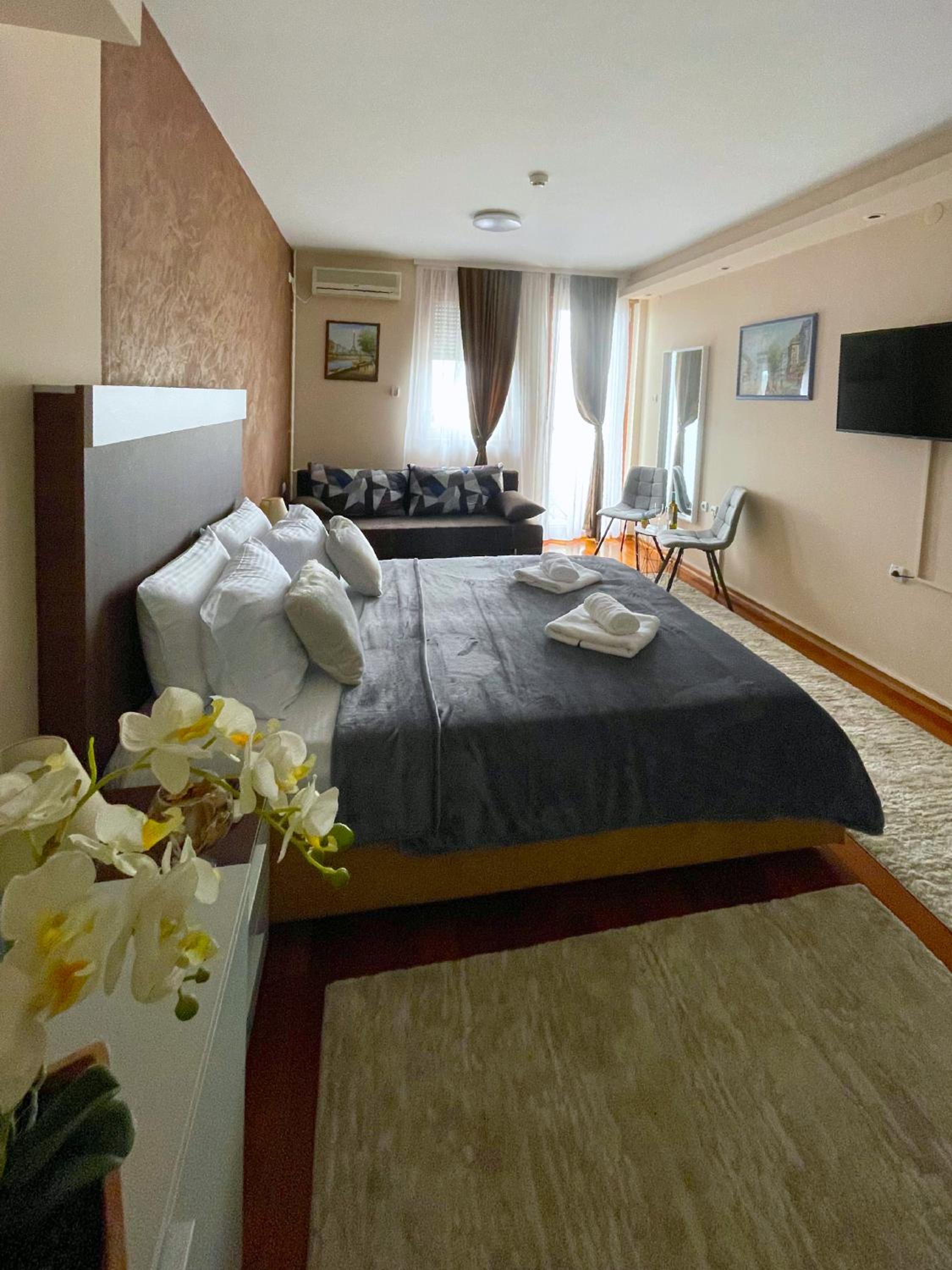 Deluxe Double or Twin Room with Balcony
