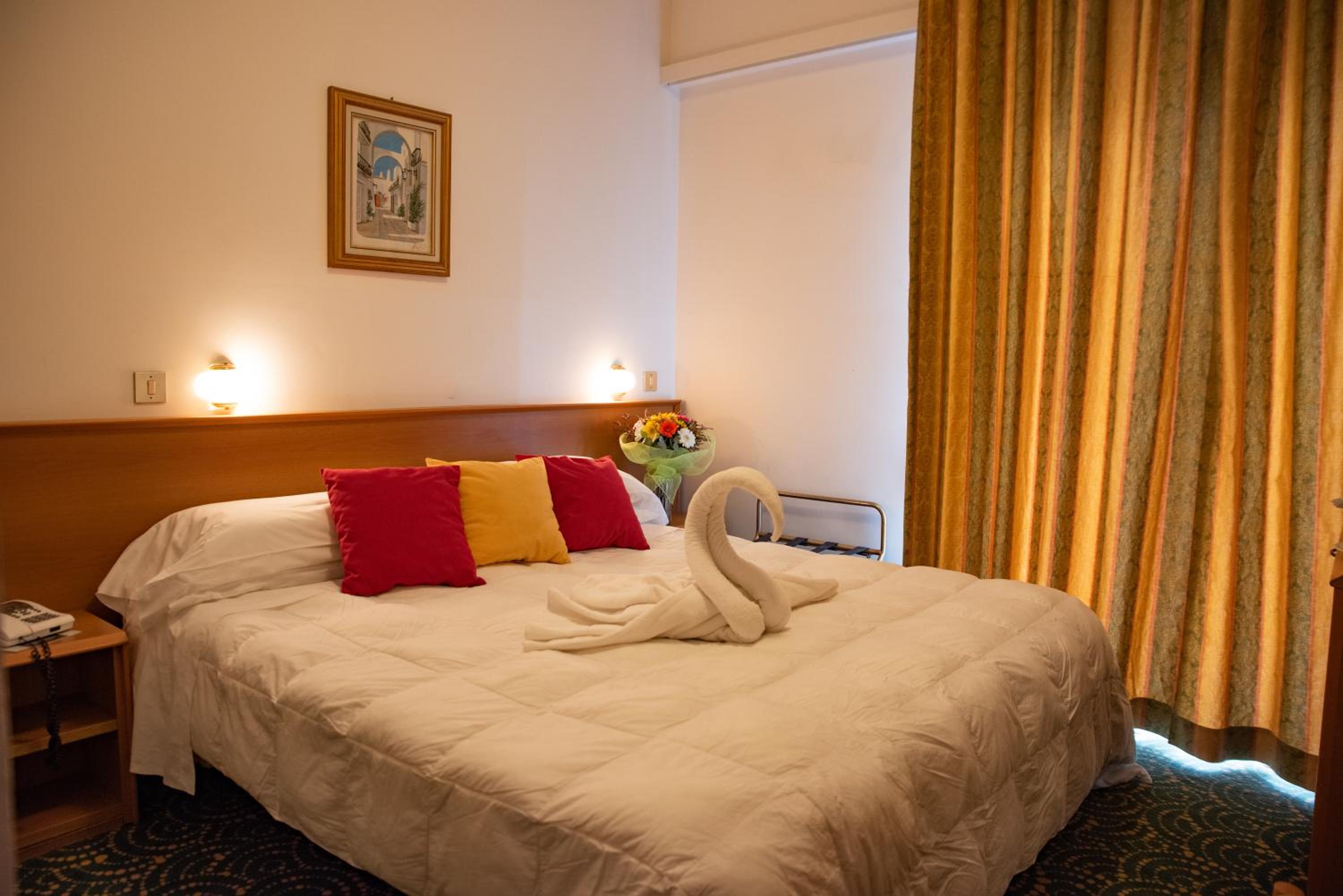 Double or Twin Room - Photo 1